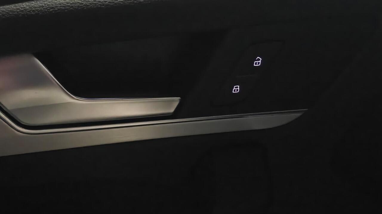 Audi Q5 50 TFSI e S edition | Hud | Trekhaak | Panorama | Carplay