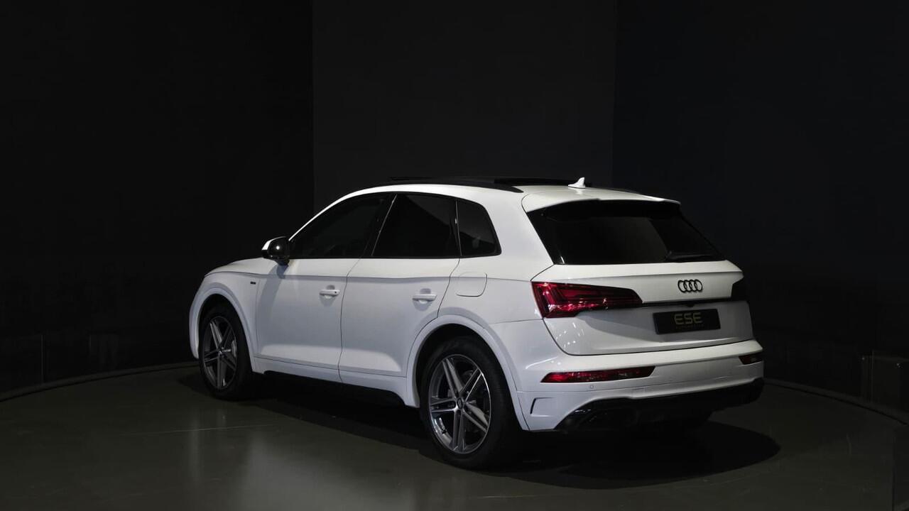 Audi Q5 50 TFSI e S edition | Hud | Trekhaak | Panorama | Carplay