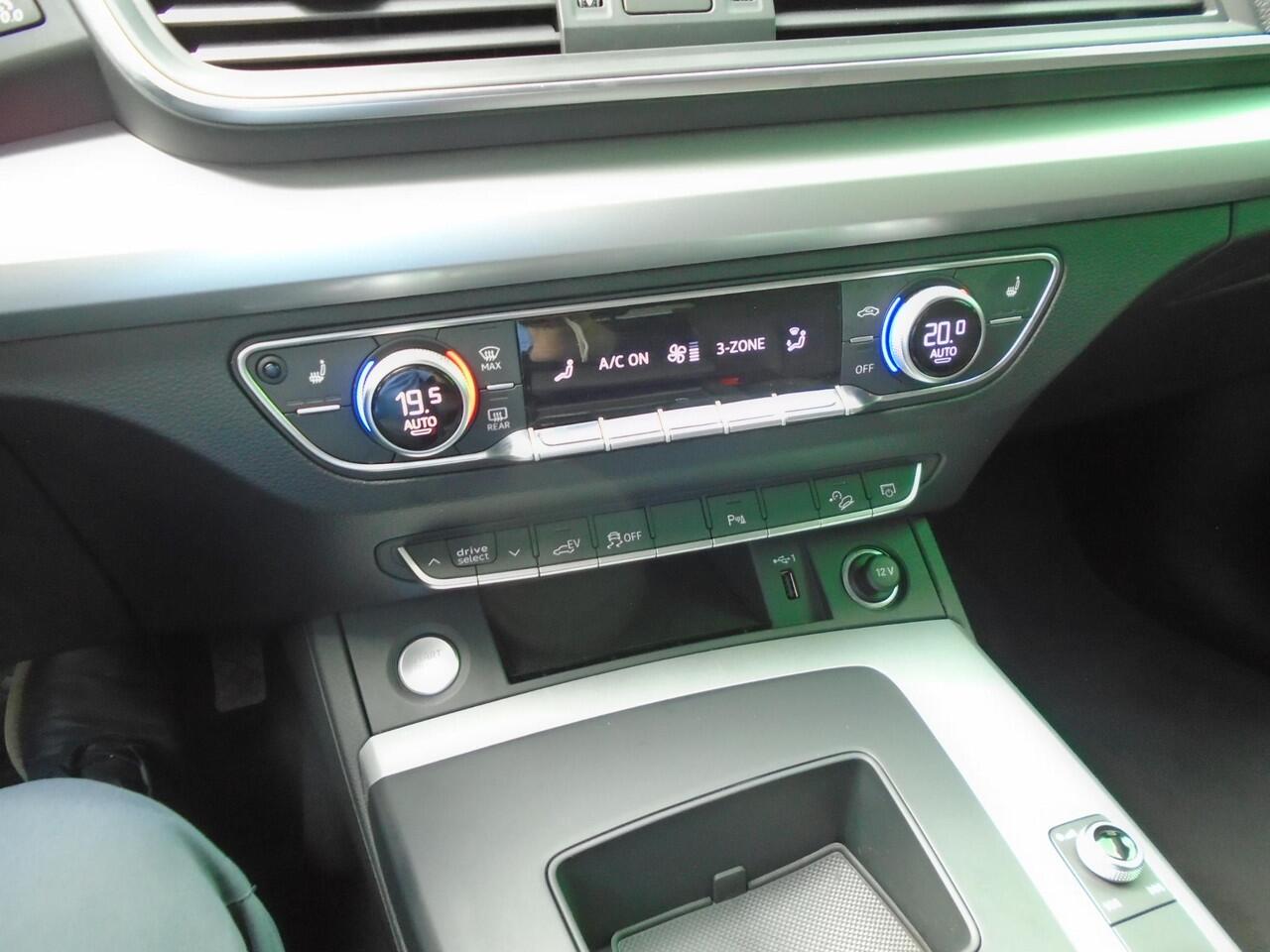 Audi Q5 50 TFSI e Advanced edition