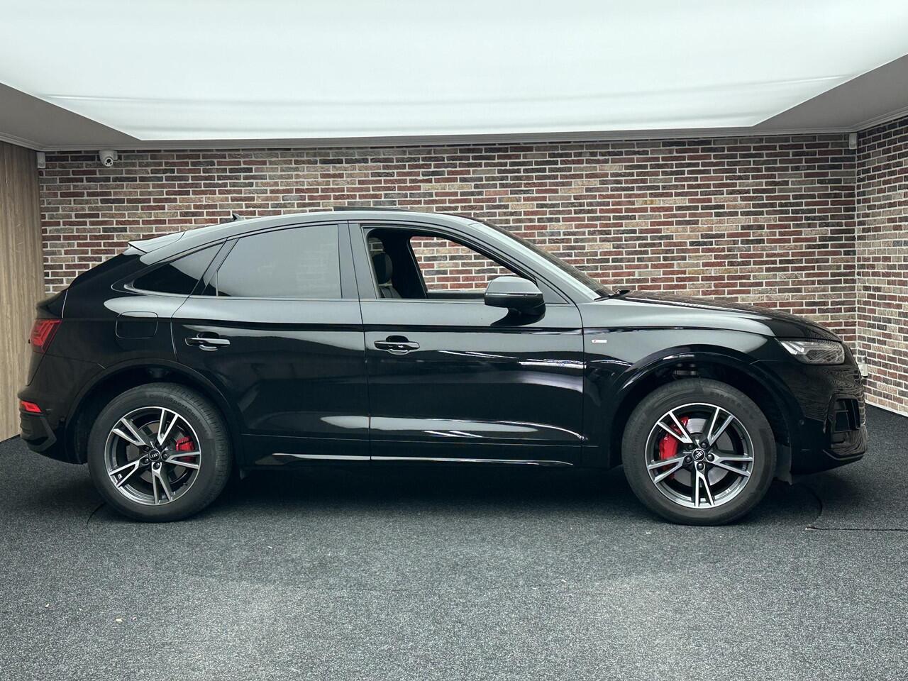 Audi Q5 Sportback 55 TFSI e S edition Competition Panorama Elek Stoel Leer Camera 360