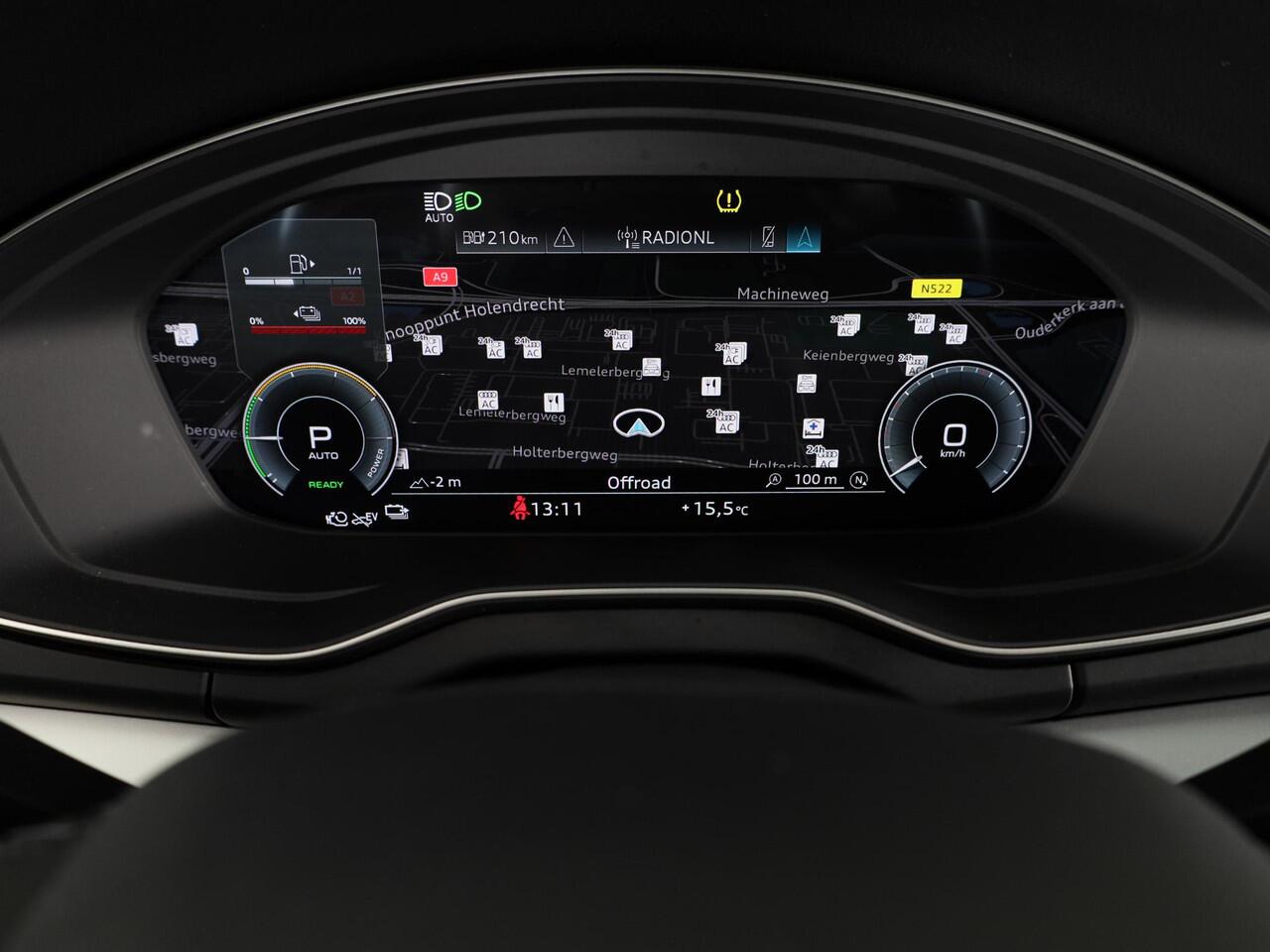 Audi Q5 50 TFSI e S edition Competition 299pk | Adaptieve cruise controle | Stoelverwarming | 21 inch Lichtmetalen velgen | Navigatie