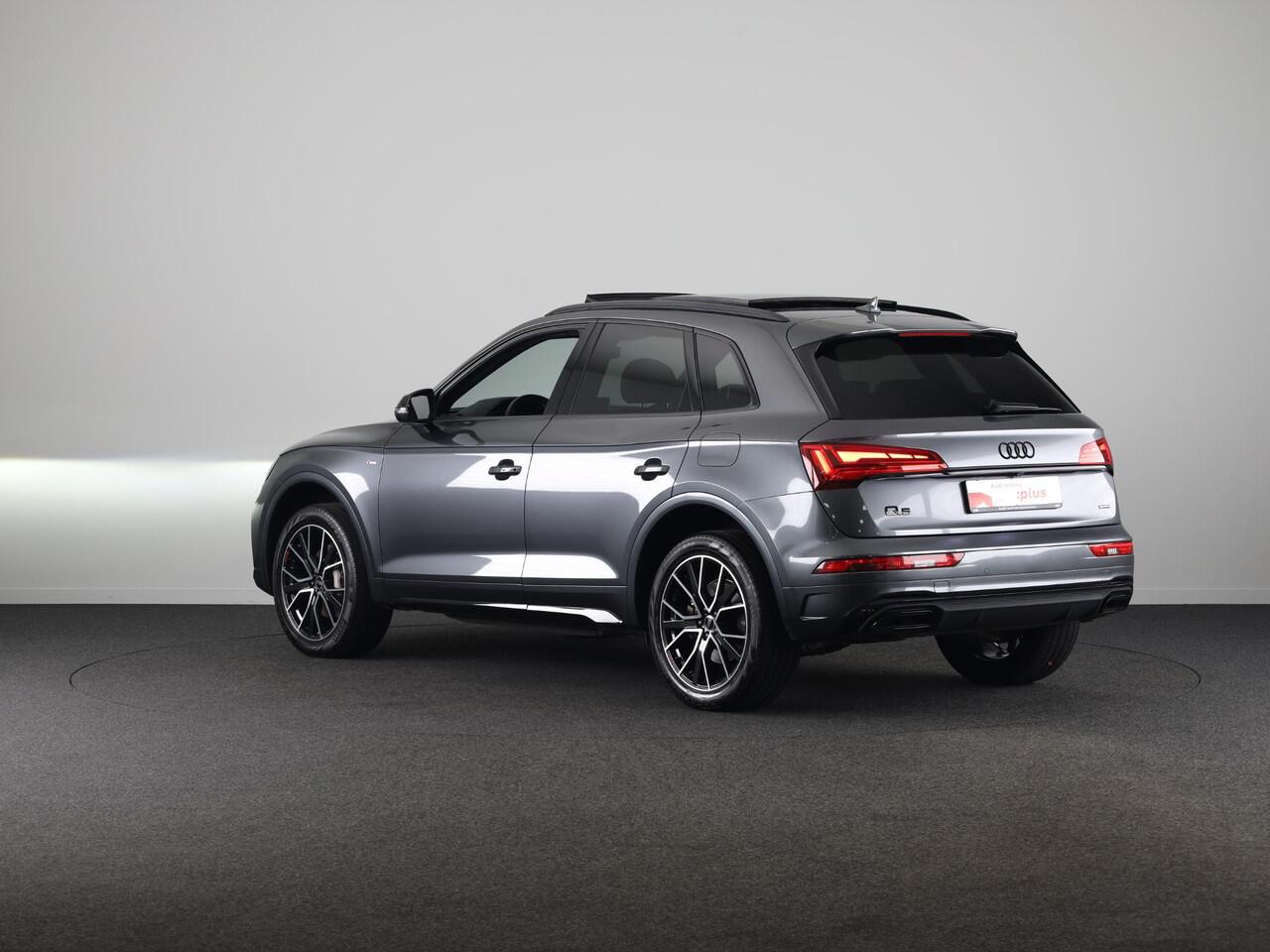 Audi Q5 50 TFSI e S edition 299 pk S-tronic | Navigatie | Panoramadak | Parkeersensoren | Achteruitrijcamera | Stoelverwarming |