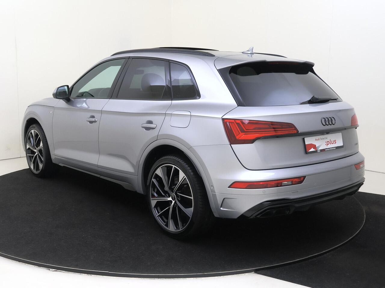 Audi Q5 50 TFSI e S edition | Panoramadak | Luchtvering | Trekhaak | 360 camera | 3-zone airco | LED matrix verlichting | Keyless | Parkeerassistent |