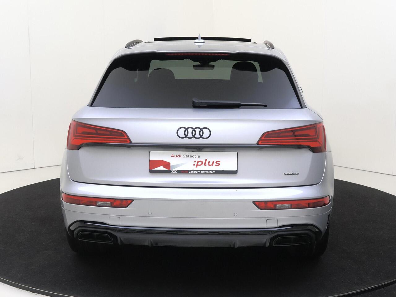 Audi Q5 50 TFSI e S edition | Panoramadak | Luchtvering | Trekhaak | 360 camera | 3-zone airco | LED matrix verlichting | Keyless | Parkeerassistent |