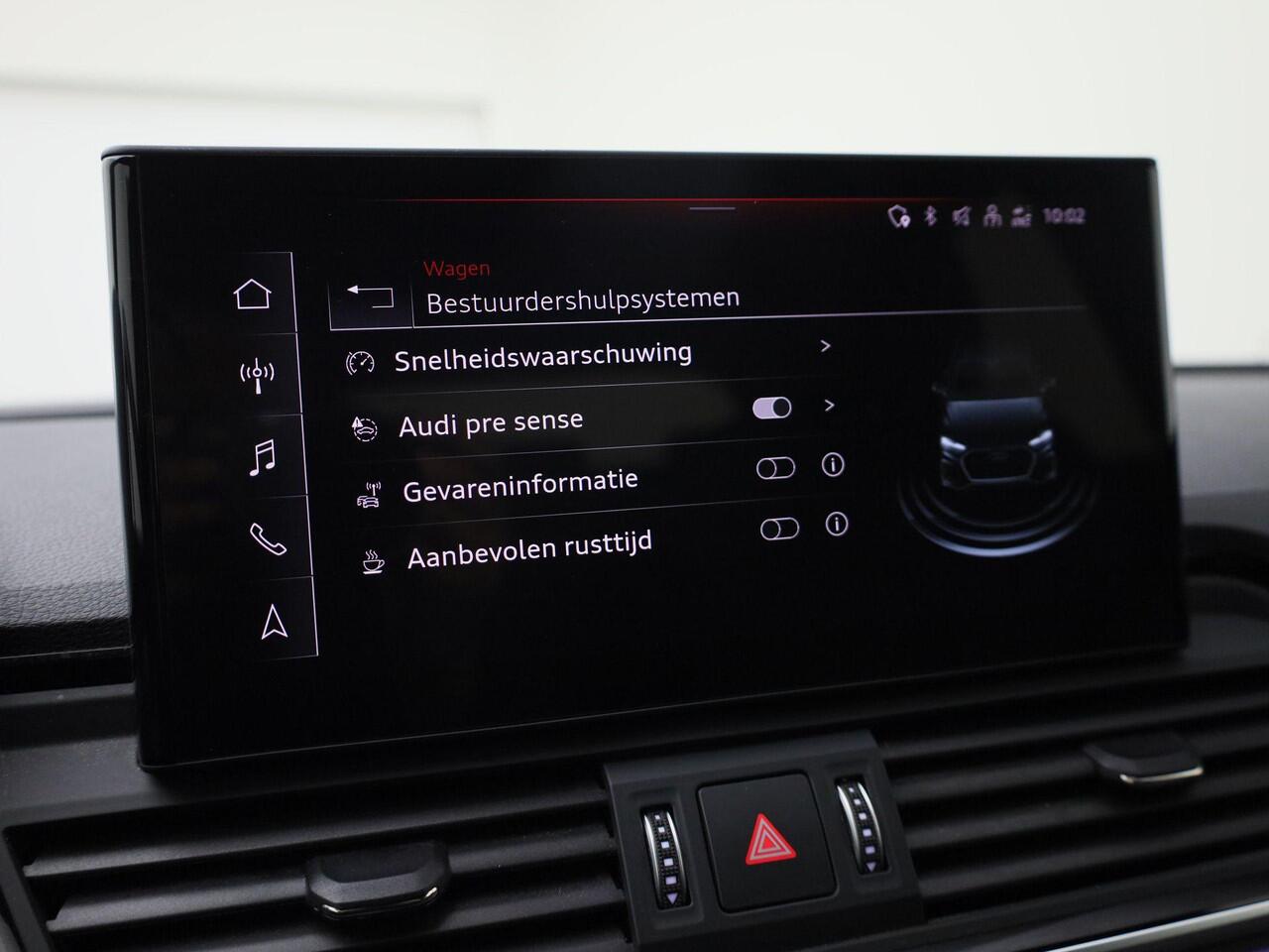 Audi Q5 50 TFSIe 220kW/299PK S Line · Panoramadak · Leder/Alcantara · Camera + Parkeersensoren