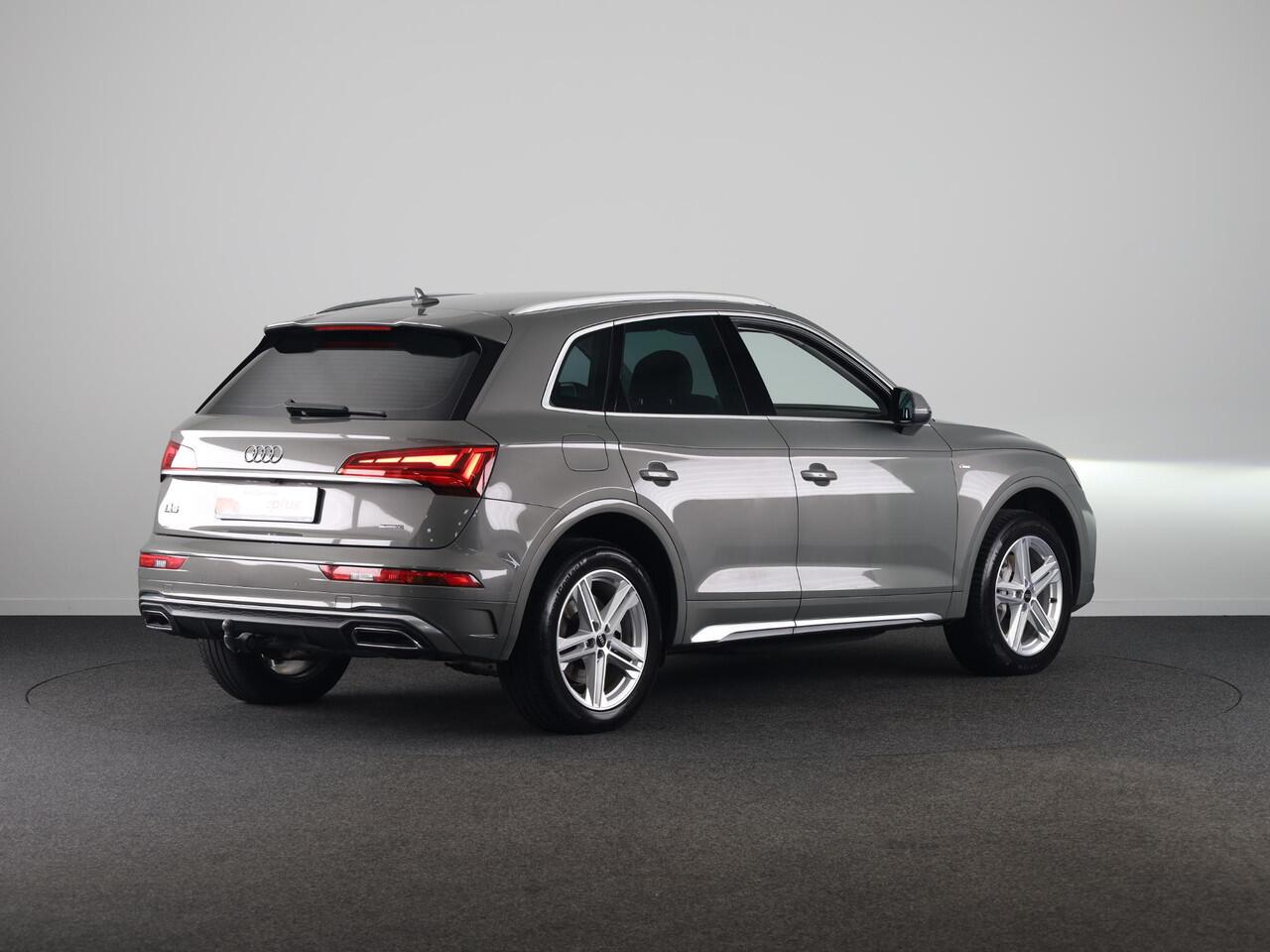 Audi Q5 50 TFSI e S edition 299 pk S-tronic | Navigatie | Parkeersensoren | Achteruitrijcamera | Autom. airco (3 zones) |