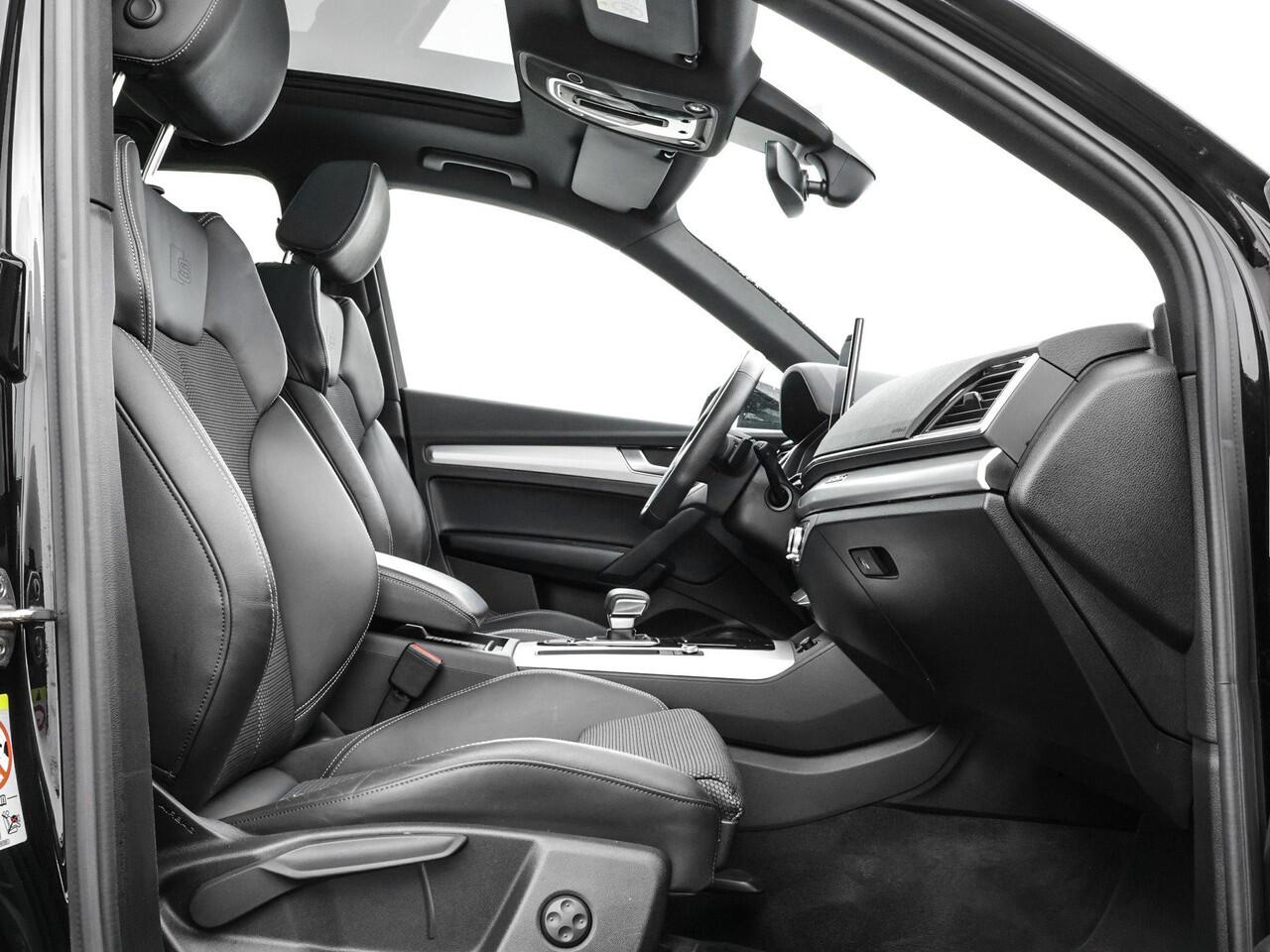 Audi Q5 55 TFSIe 367pk S-tronic S edition Competition · SOH 100% · Panoramadak · Camera · Luchtvering · Elek. Achterklep · Keyless · Apple/Android Car Play · 20'' Inch ·