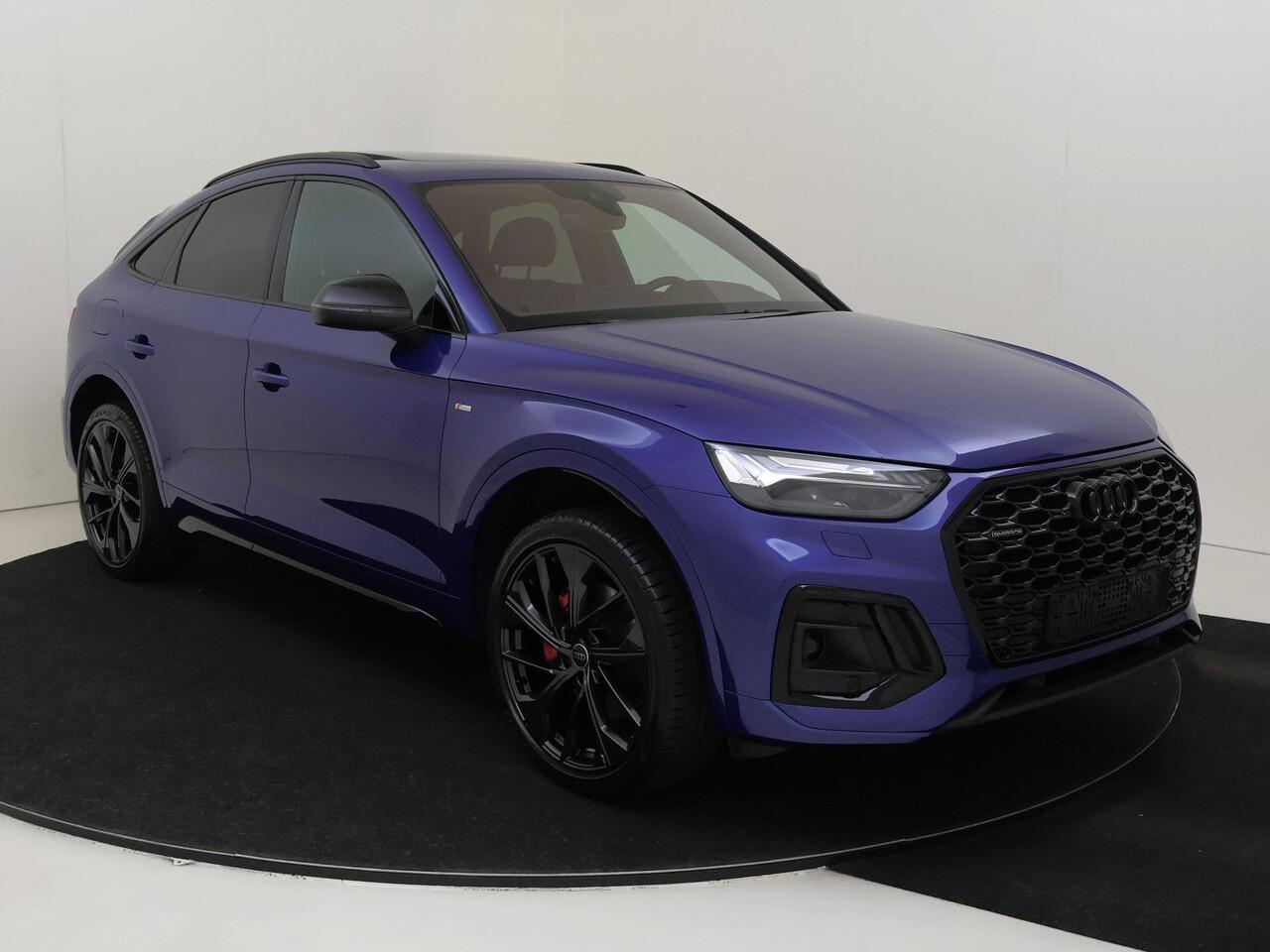 Audi Q5 Sportback 55 TFSI e S edition Competition | Panoramadak | Trekhaak | Stoelverwarming voor en achter | Dodehoek detectie | Optiek zwart Plus | LED matrix verlichting | Achteruitrijcamera | Keyless |