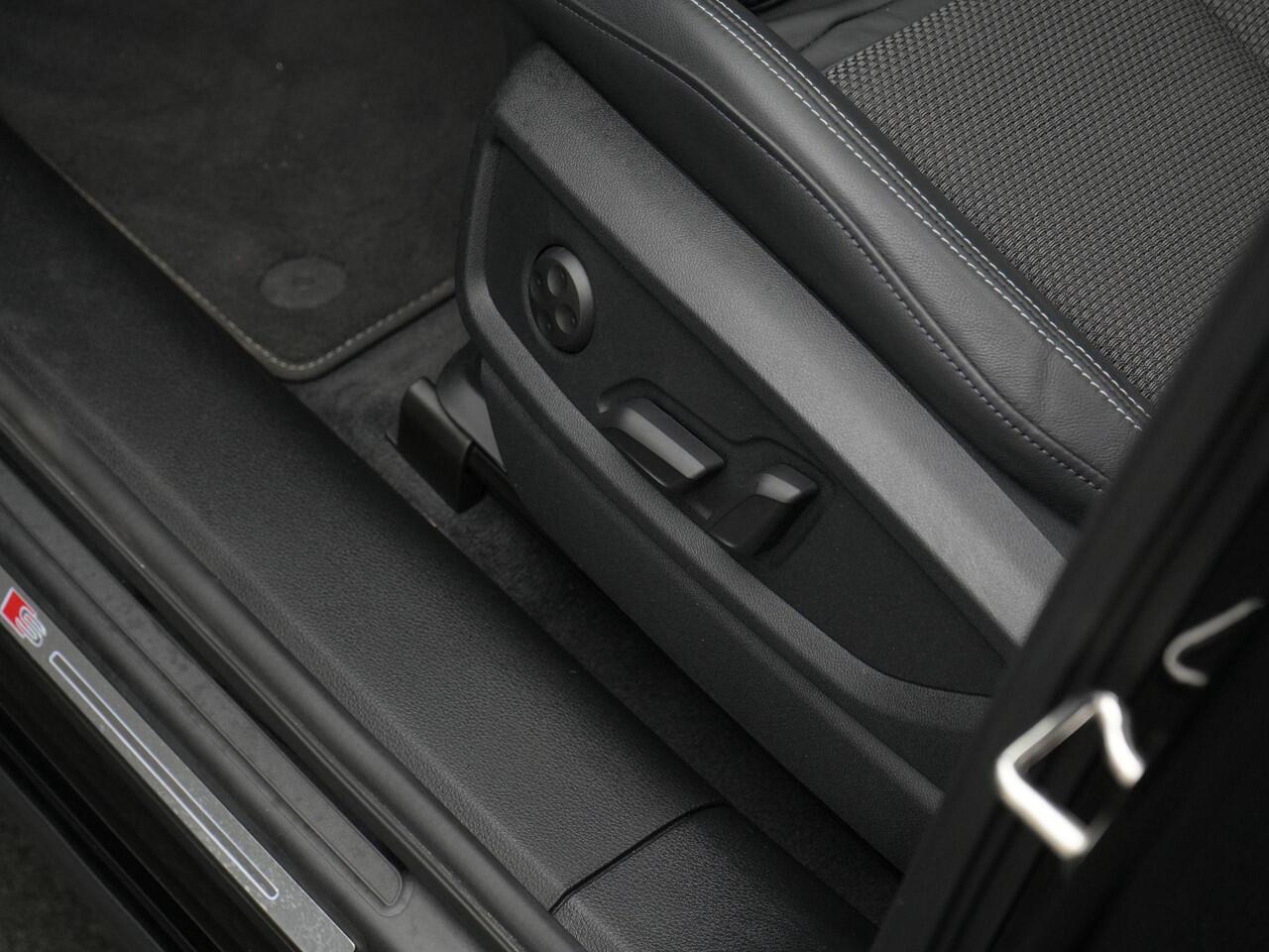 Audi Q5 50 TFSI e 299 pk S-tronic S edition Competition / S-Line | Panoramadak | Trekhaak | Matrix LED | Achteruitrijcamera | Stoelverwarming