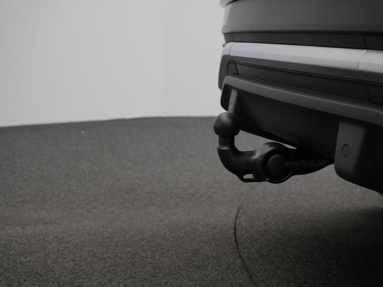 Audi Q5 50 TFSI e 299 pk S-tronic S edition Competition / S-Line | Panoramadak | Trekhaak | Matrix LED | Achteruitrijcamera | Stoelverwarming