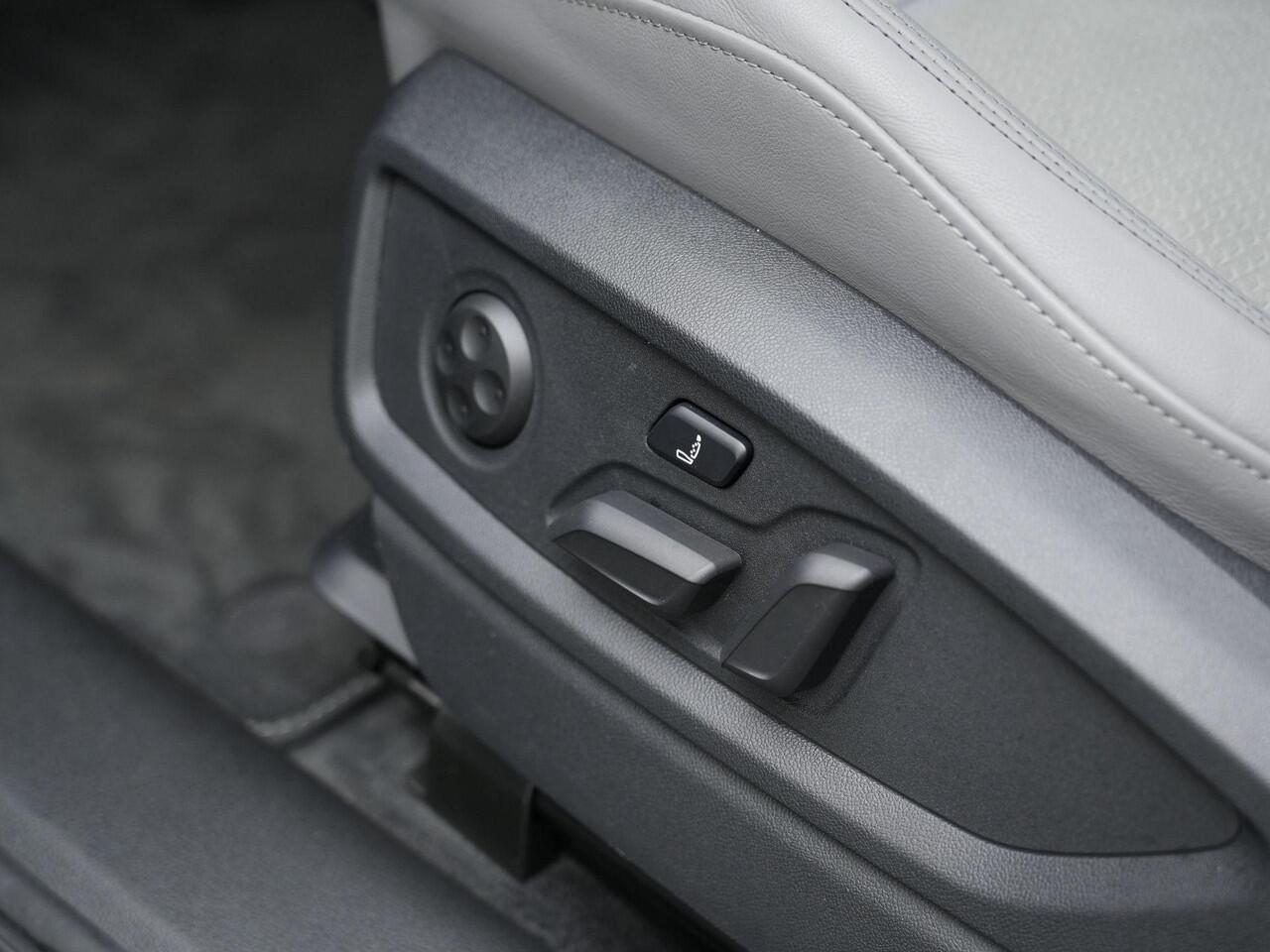 Audi Q5 Sportback 55 TFSI e Quattro S edition Competition / S-Line | Panoramadak | Trekhaak | Luchtvering | Head-up display | Bang & Olufsen