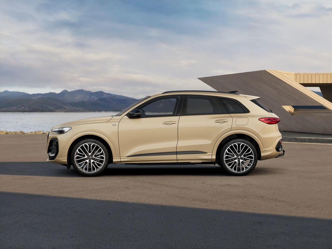 Audi Q5 S edition 2.0 TFSI e | 299 PK SUV 7 versn. | 19 inch | Zwart optiek Plus | Privacyglas |