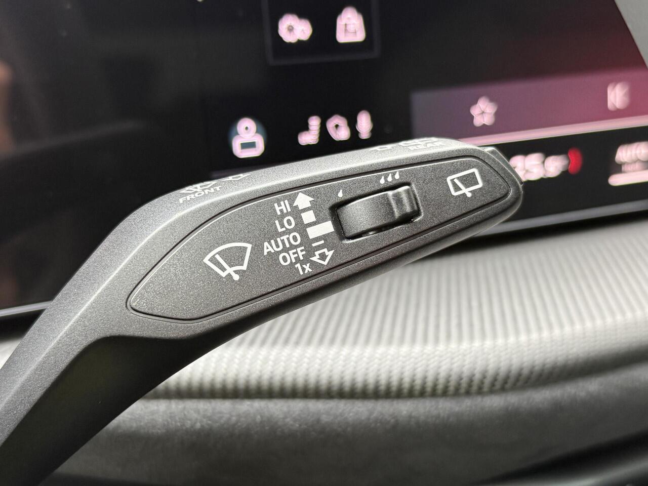 Audi Q5 2.0 TFSI e-hybrid Quattro S edition Luchtvering l B&O l Optiek Zwart l Tech Pro l Trekhaak l Scherm passagier