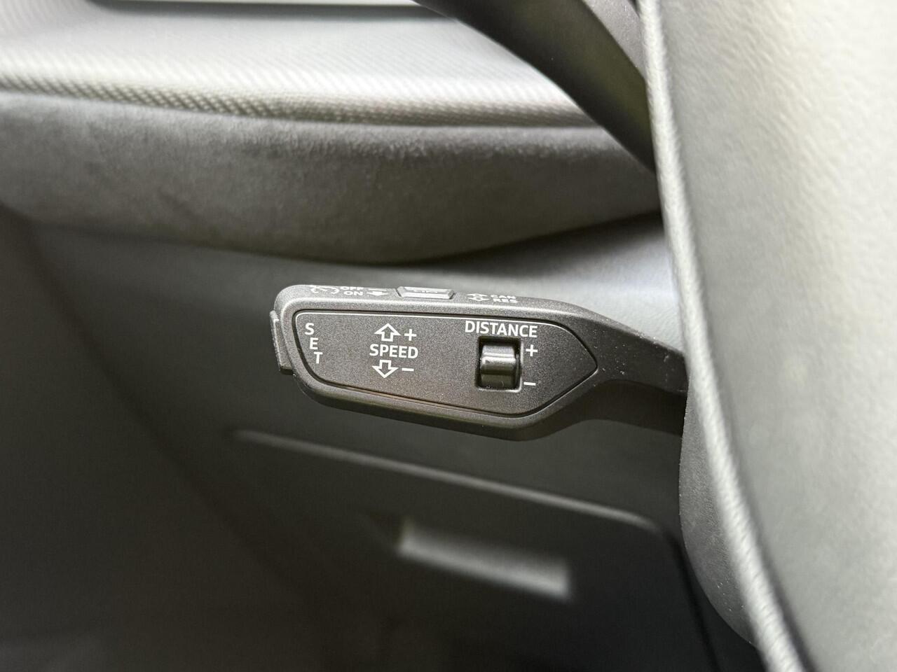 Audi Q5 2.0 TFSI e-hybrid Quattro S edition Luchtvering l B&O l Optiek Zwart l Tech Pro l Trekhaak l Scherm passagier