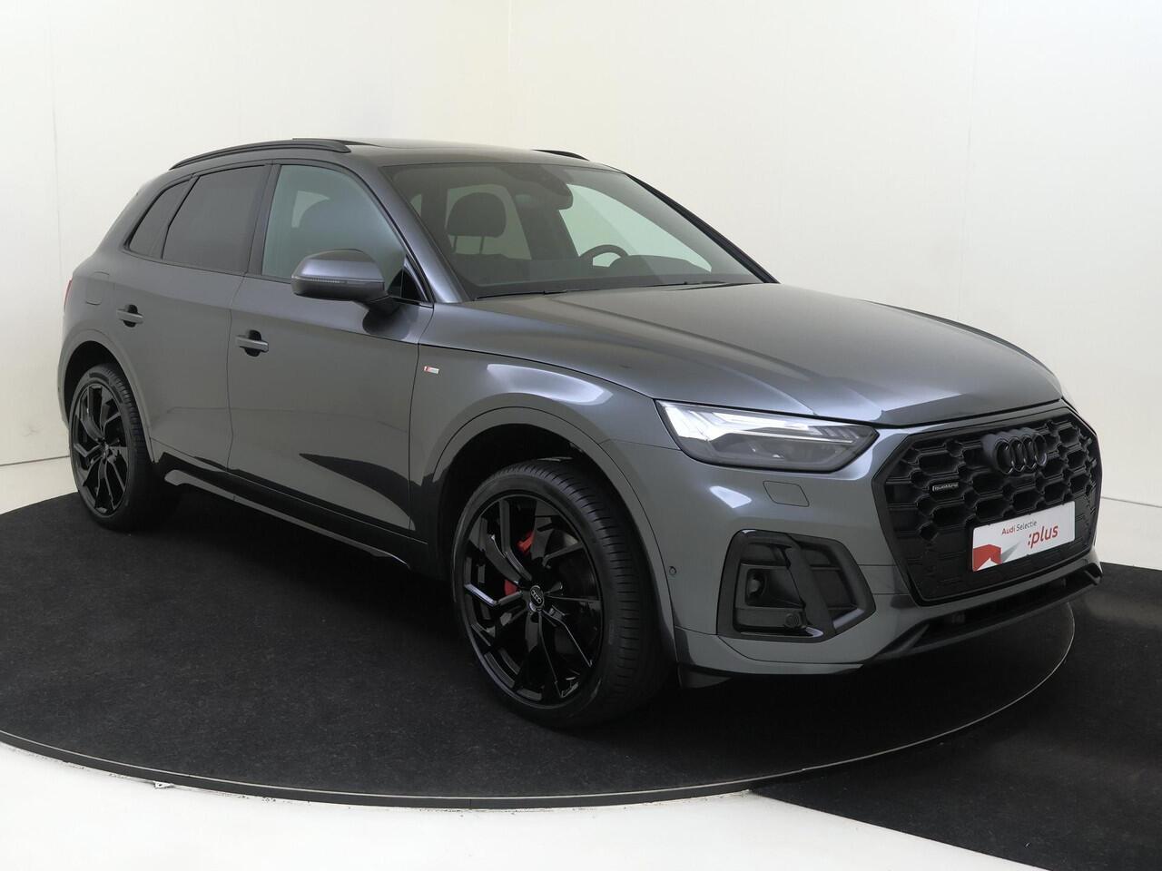 Audi Q5 55 TFSI e S edition Competition | Panoramadak | Trekhaak | 360 camera | 3-zone airco | Stoelverwarming voor- en achter | Dodehoek | Keyless | Parkeerassistent |