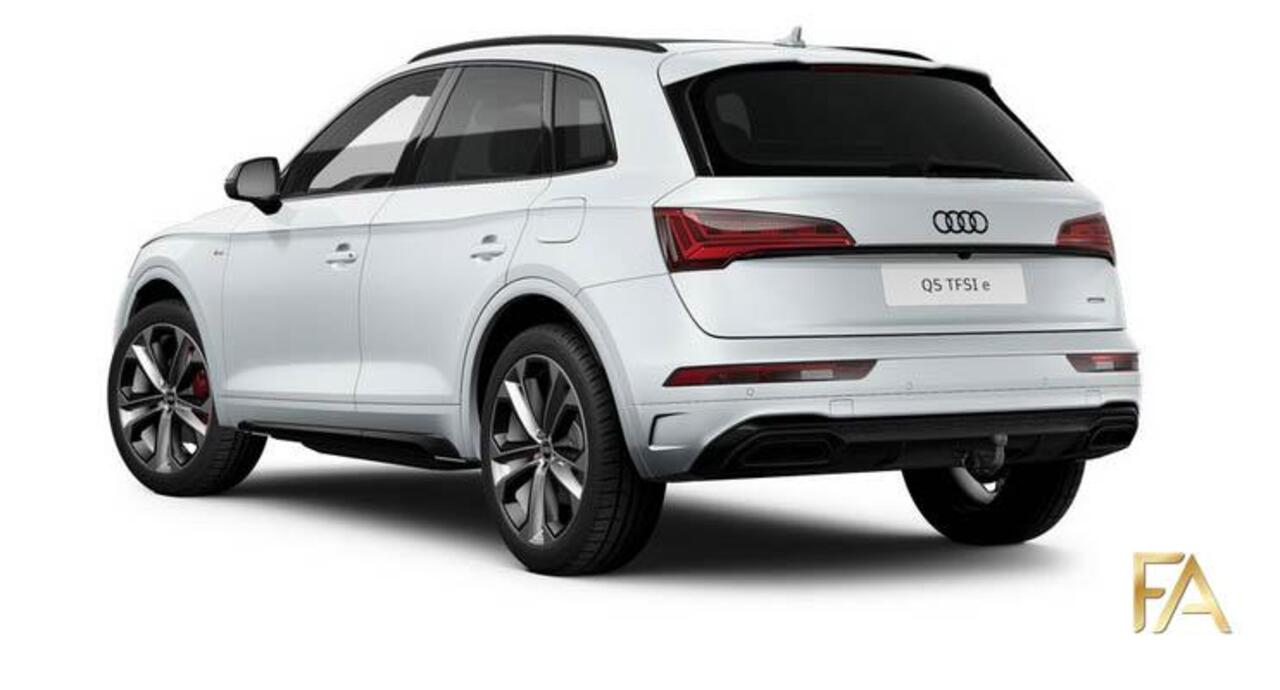 Audi Q5 55 TFSIe quattro S Line Competition