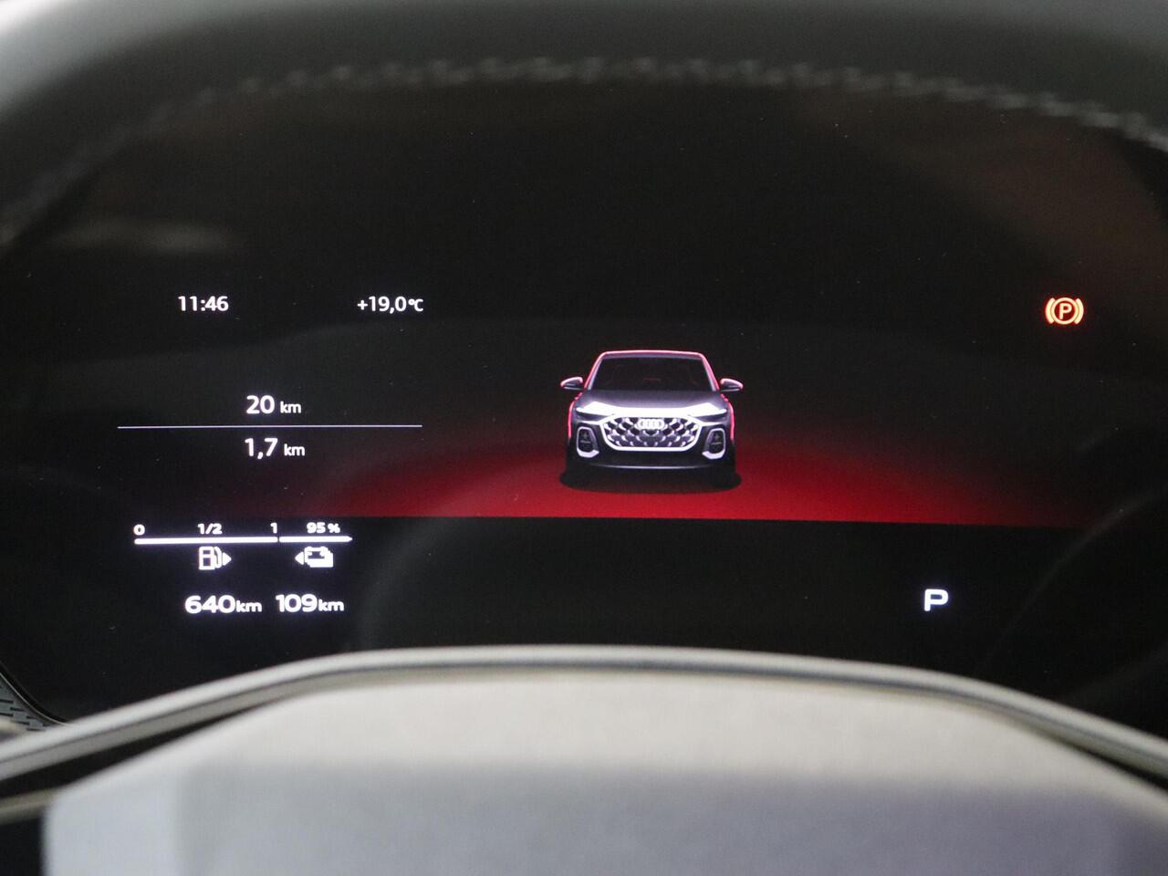 Audi Q5 Sportback 2.0 TFSI e-hybrid quattro S edition | Panoramadak | Lederen bekleding | Trekhaak | Tech Plus | Optiekpakket zwart