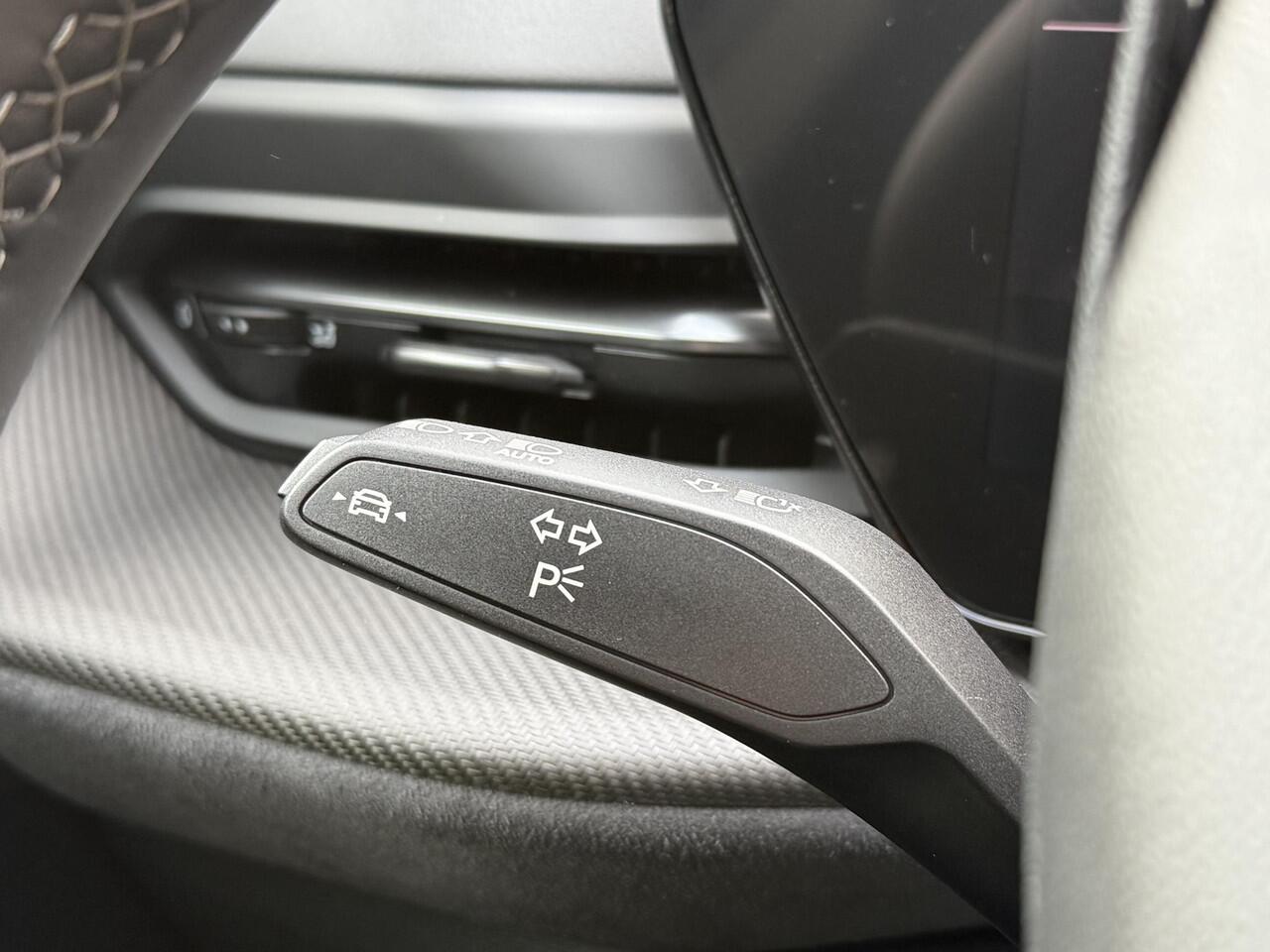 Audi Q5 2.0 TFSI e-hybrid Quattro S edition Luchtvering l B&O l Optiek Zwart l Tech Pro l Trekhaak l Scherm passagier