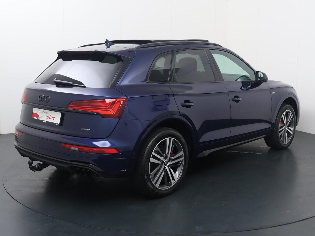 Audi Q5 55 TFSI e S edition Competition | 367 PK | SoH 95% | Trekhaak | Panoramadak | Matrix LED koplampen | S line | Adaptive cruise control |