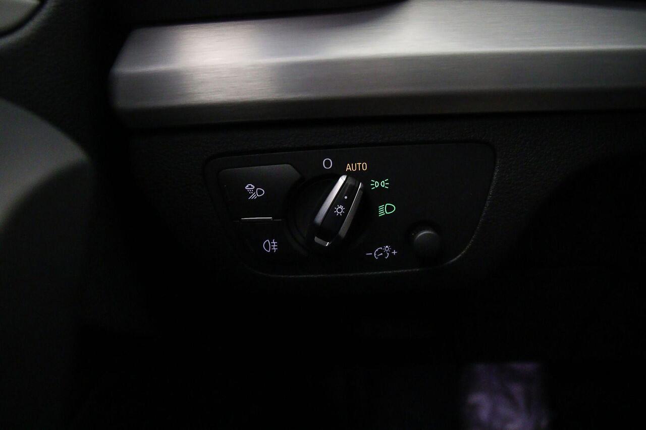 Audi Q5 Sportback 50 TFSI e S edition | Trekhaak | City | Tour | Matrix | Achteruitrijcamera | Audi Sound | Carplay | Ambient lighting |