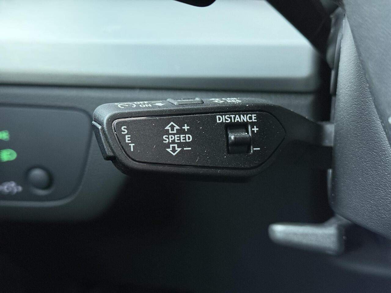 Audi Q5 55 TFSI e S edition Competition | 367 PK | SoH 97% | Trekhaak | Panoramadak | 360 graden camera | 21" LM velgen | S line |