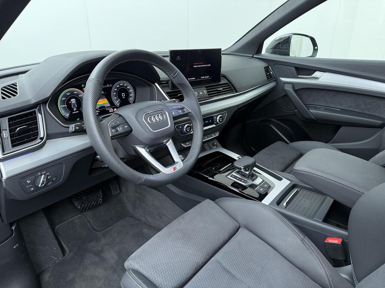 Audi Q5 55 TFSI e S edition Competition | 367 PK | SoH 97% | Trekhaak | Panoramadak | 360 graden camera | 21" LM velgen | S line |