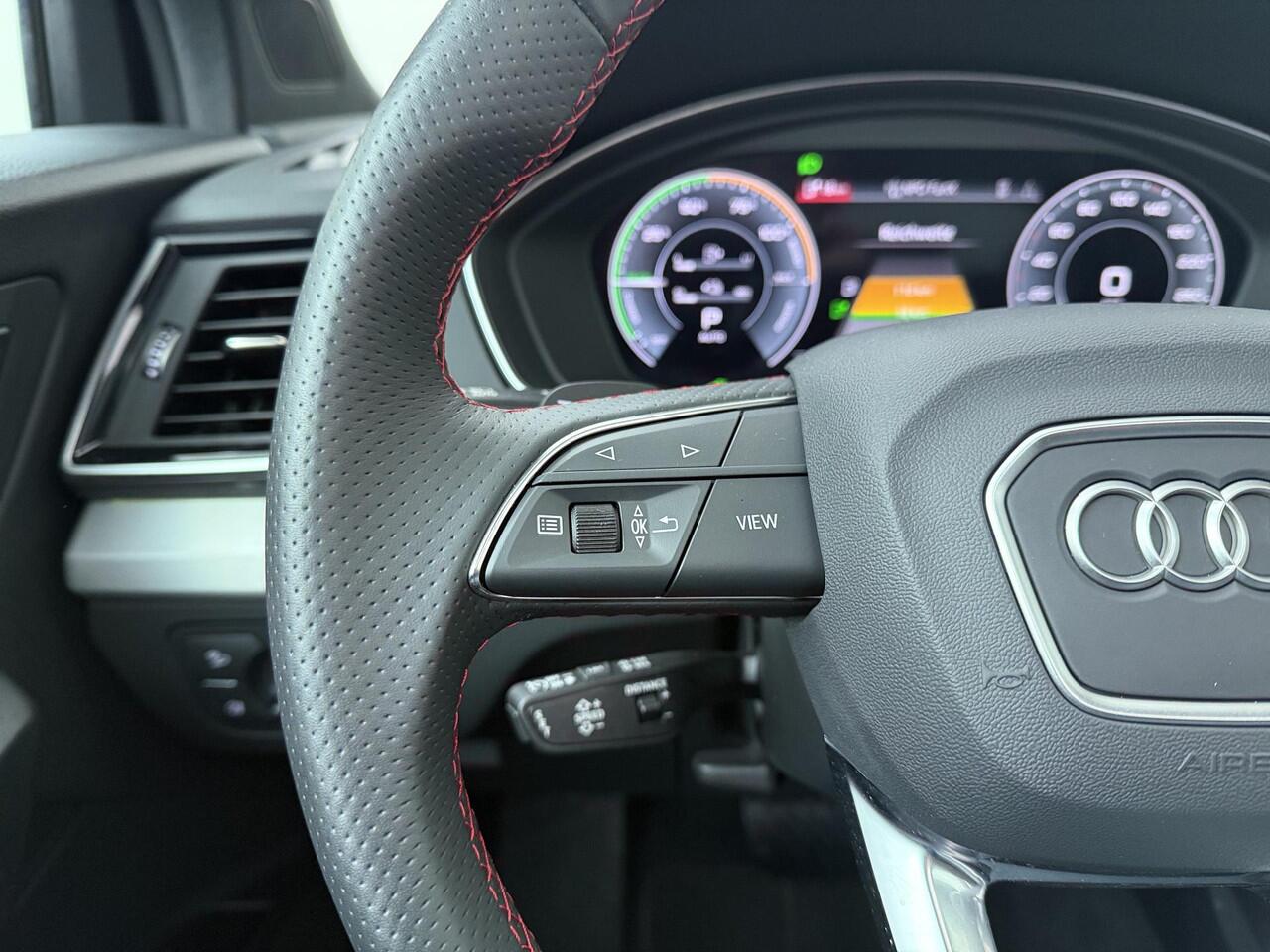 Audi Q5 55 TFSI e S edition Competition | 367 PK | SoH 91% | Trekhaak | Panoramadak | Head-up display | 21" LM velgen | Lederen S line bekleding |