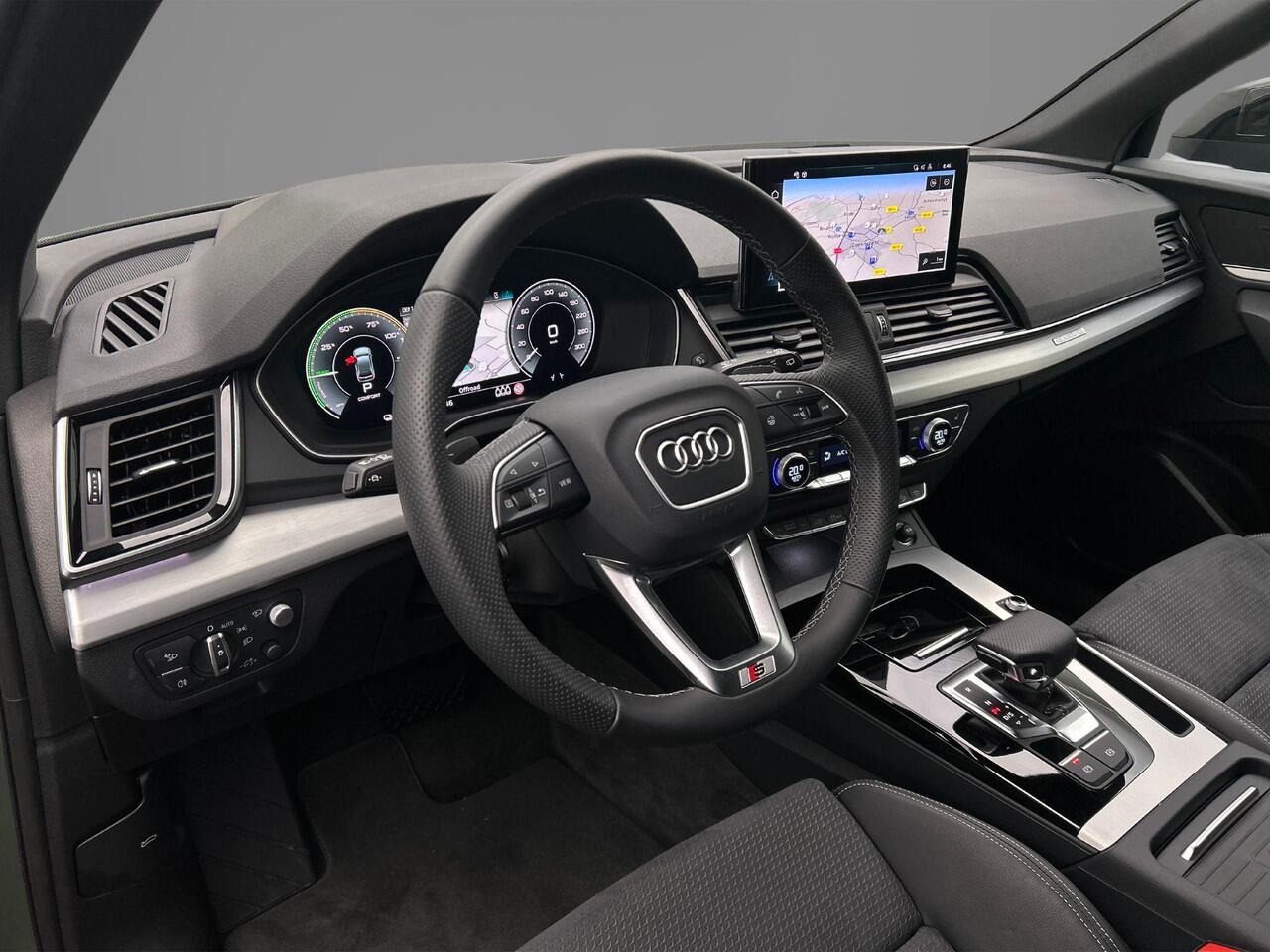 Audi Q5 55 TFSI e S edition | Trekhaak | Luchtvering | MMI plus | Audi sound | Headup | City | Tour | Memory | Matrix |