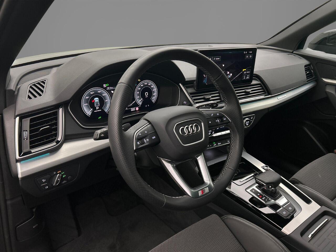 Audi Q5 50 TFSI e S edition Competition | Luchtvering | Pano | City | Tour | Matrix-led | Achteruitrijcamera | Audi Sound |