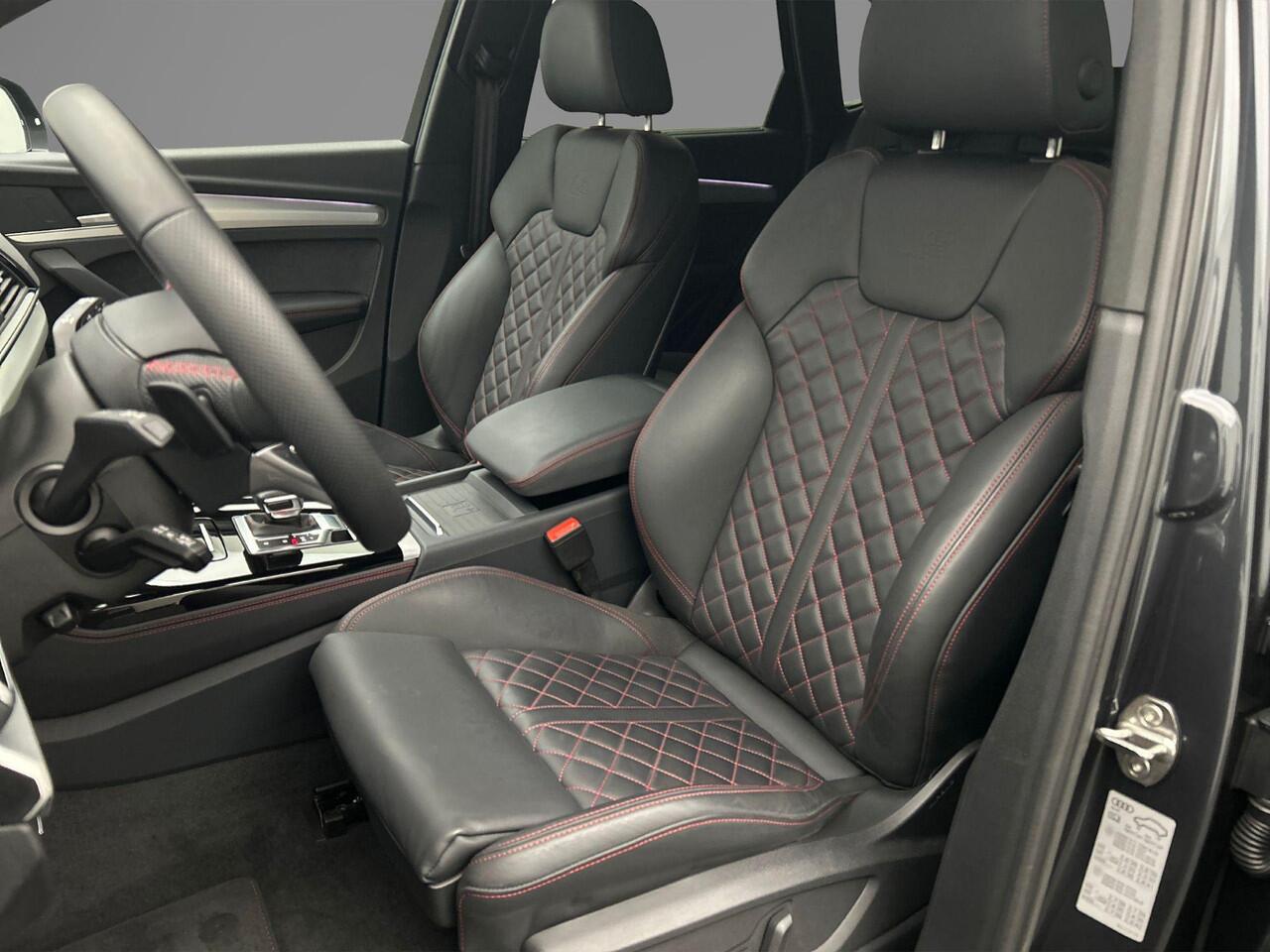 Audi Q5 50 TFSI e 300PK quattro S edition Competition | Trekhaak | Headup | Matrix | ACC | Memory | City | Tour | Carplay |