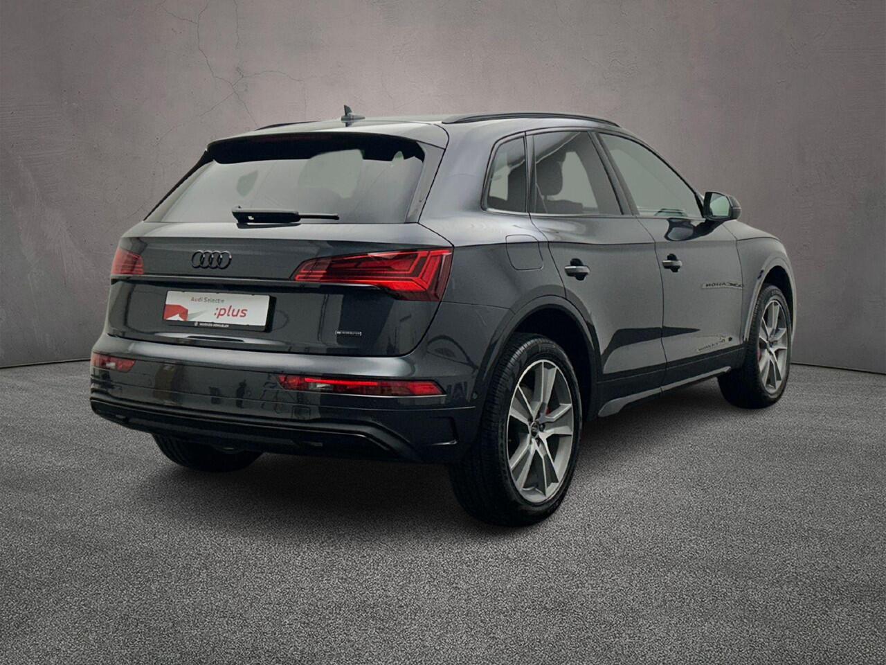 Audi Q5 50 TFSI e 300PK quattro S edition Competition | Trekhaak | Headup | Matrix | ACC | Memory | City | Tour | Carplay |