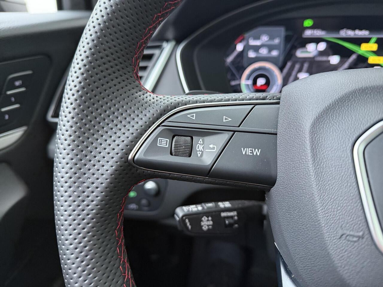 Audi Q5 55 TFSI e S edition Competition | 367 PK | SoH 93% | Trekhaak | Luchtvering | Head-up display | 21" LM velgen | B & O audio | Matrix LED koplampen | S line |