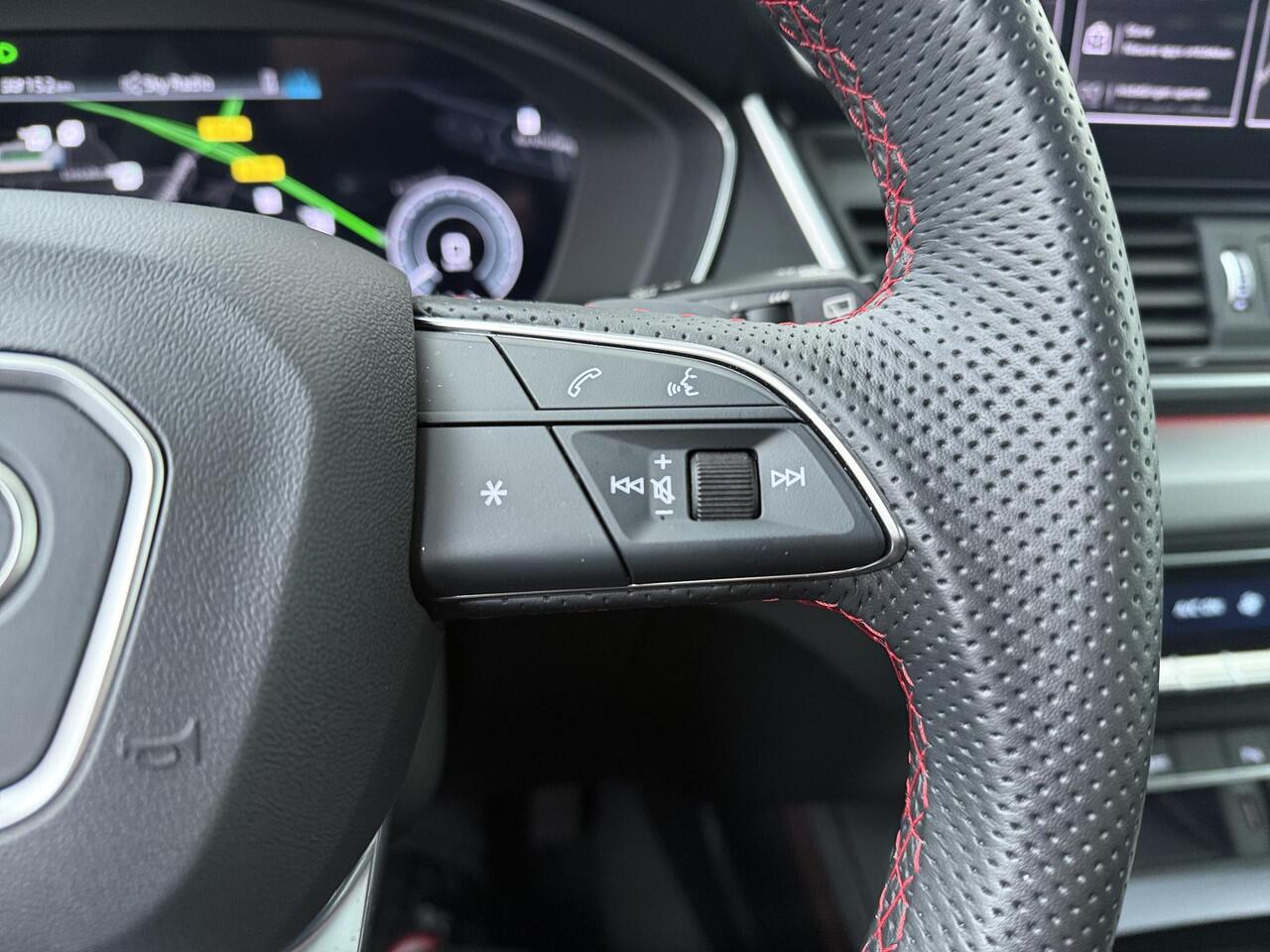 Audi Q5 55 TFSI e S edition Competition | 367 PK | SoH 93% | Trekhaak | Luchtvering | Head-up display | 21" LM velgen | B & O audio | Matrix LED koplampen | S line |