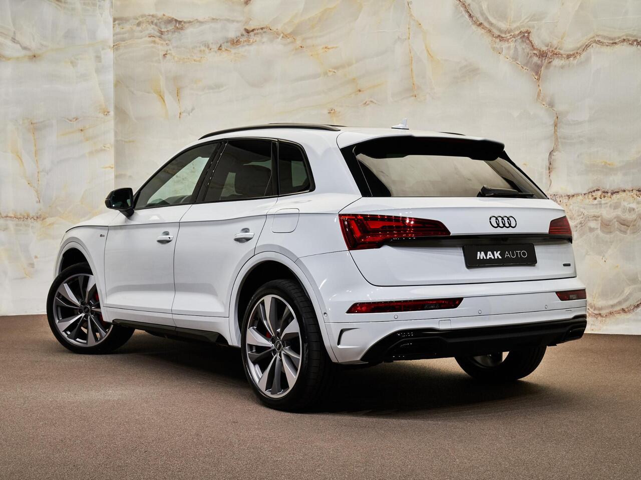 Audi Q5 55 TFSI e S Edition Competition, pano, B&O, tr.haak, Matrix-LED, 360 camera, 21", ACC, HUD, keyless, privacy