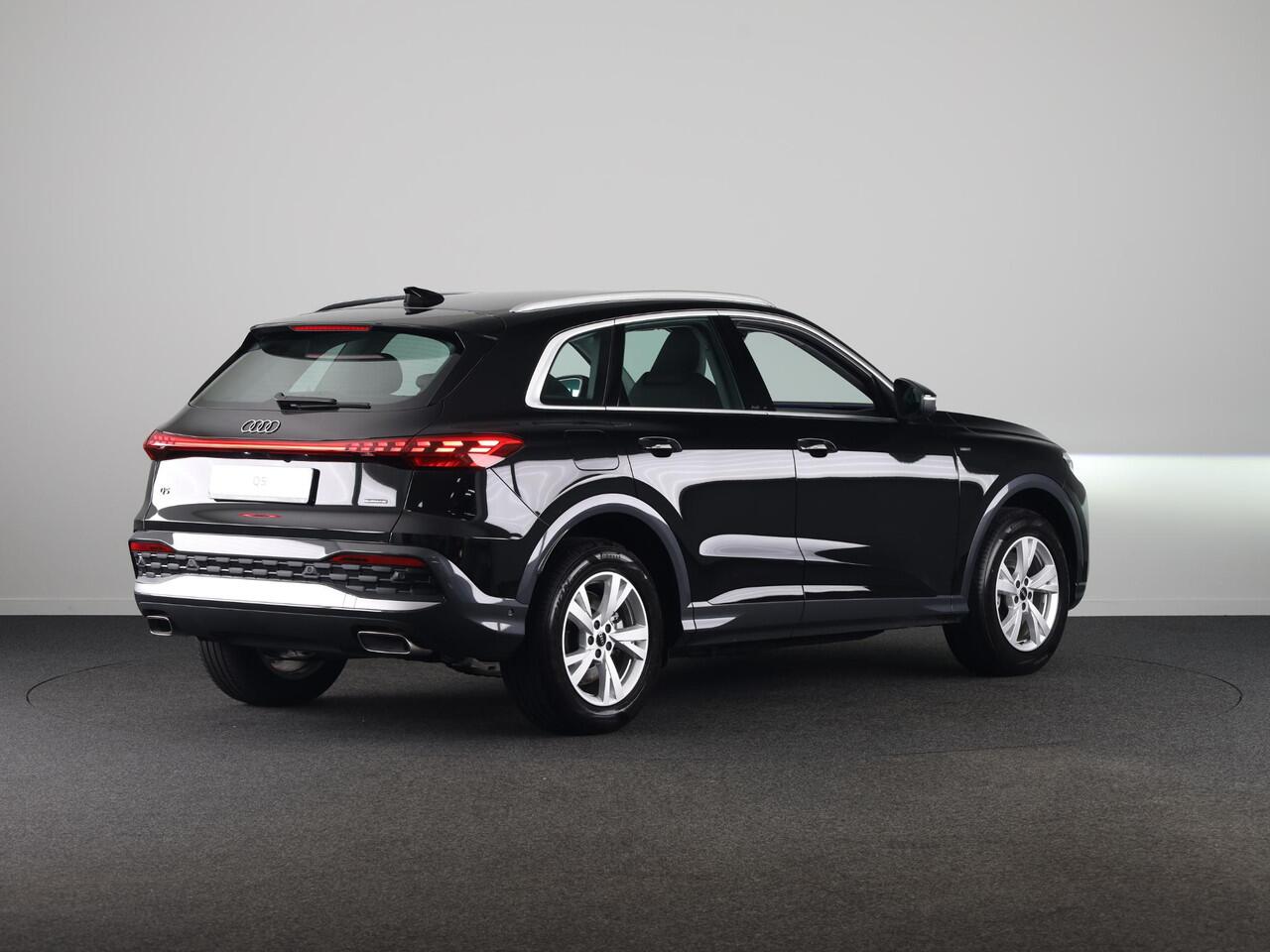 Audi Q5 Advanced edition e-hybrid 299 pk | Trekhaak elektrisch | Stoelen voor elektrisch | Techniekpakket plus | Sportstoelen leder |