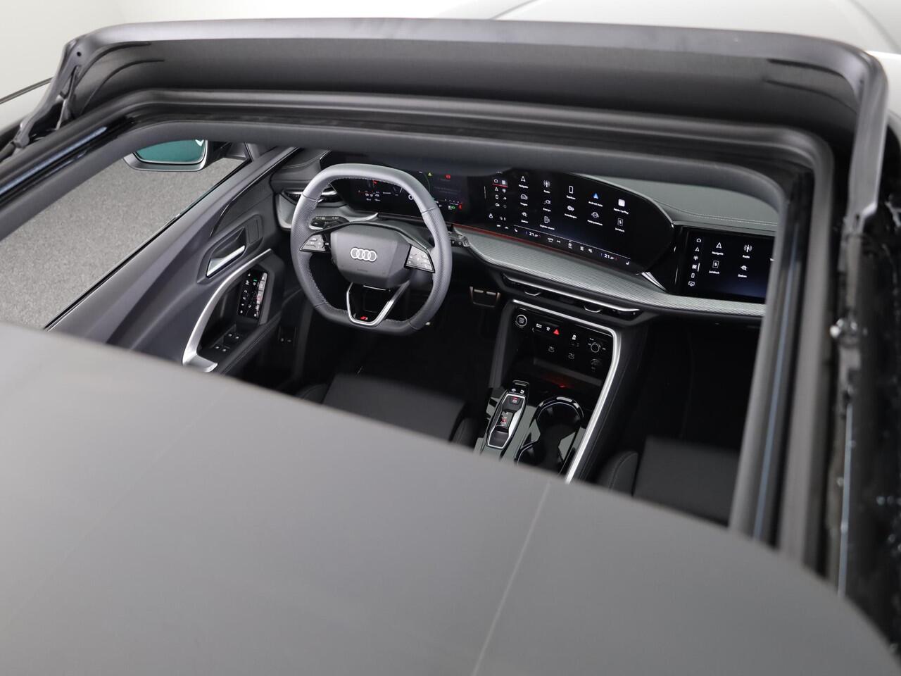 Audi Q5 Sportback S edition e-hybrid 299 pk | Techniekpakket plus | Glazen panoramadak | Lederen bekleding | Geheugen stoelen |