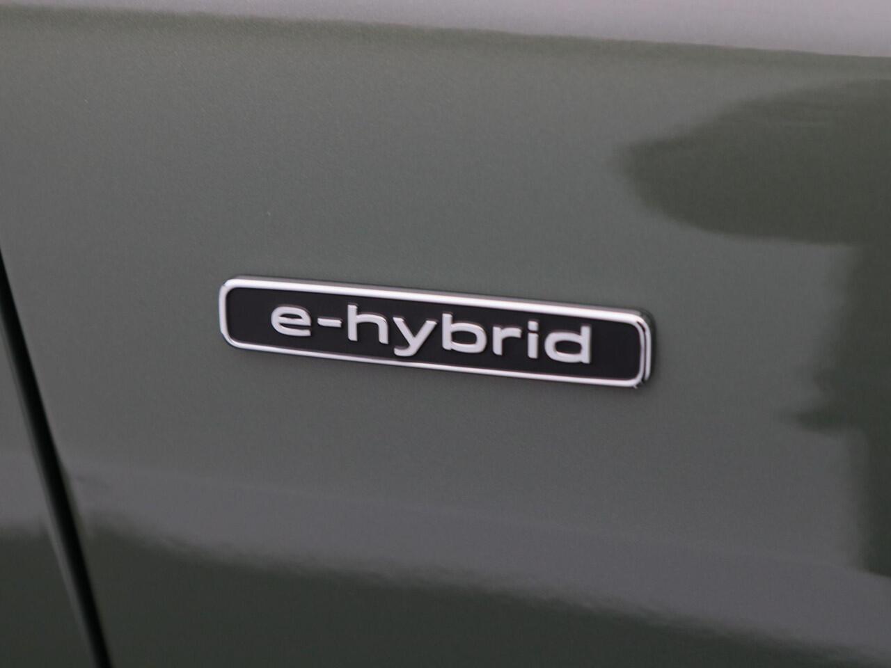 Audi Q5 S edition Competition 2.0 e-hybrid | 367 Pk | 21 inch | Adaptieve Luchtvering | Panorama dak | Privacy glas | Sportstoelen | Navigatie |