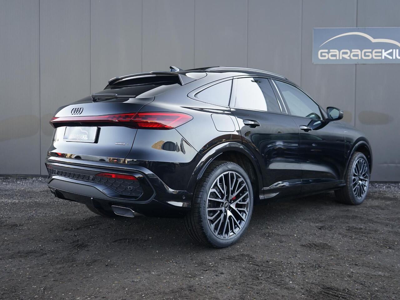 Audi Q5 Sportback 2.0 TFSI e-hybrid quattro S edition Nieuw! / Nieuwprijs ¤89.000 / 5 jaar Garantie / 360 camera / Pack Tech Plus / Trekhaak / Passagiersdisplay / Matrix / Panoramadak / 21 inch