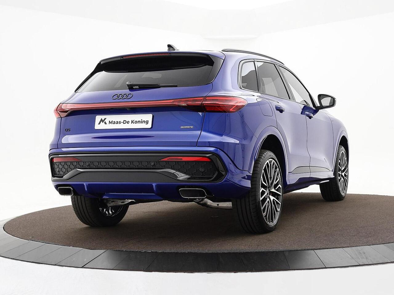 Audi Q5 2.0 TFSI e-hybrid quattro S edition Competition · Techniekpakket plus · Panorama-glasdak · Trekhaak, elektr. wegklapbaar