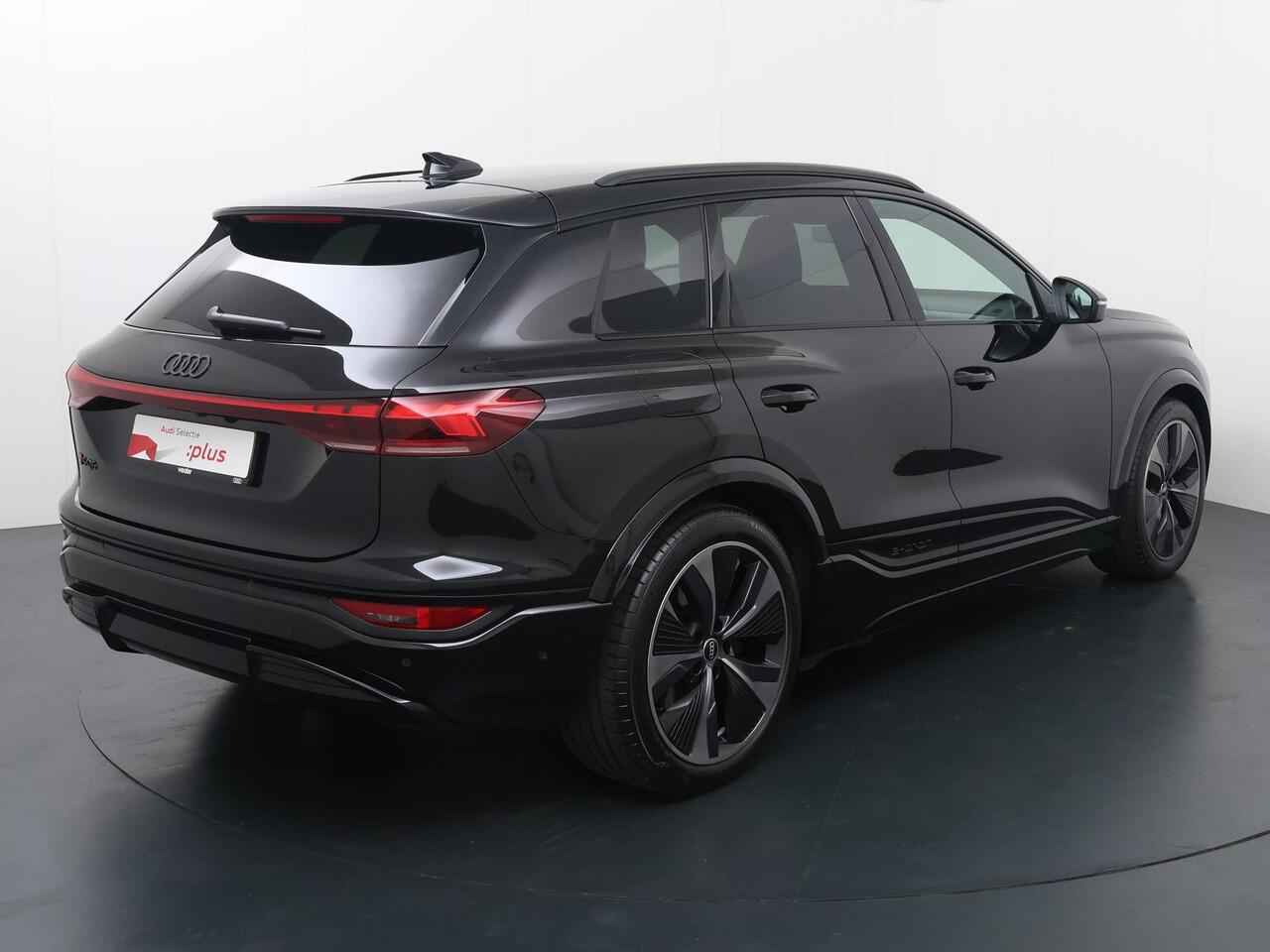 Audi Q6 quattro 100 kWh | 490 PK | SoH 97% | Automaat | Multifunctioneel stuurwiel | Cruisecontrol | Achteruitrij camera | Virtual cockpit |