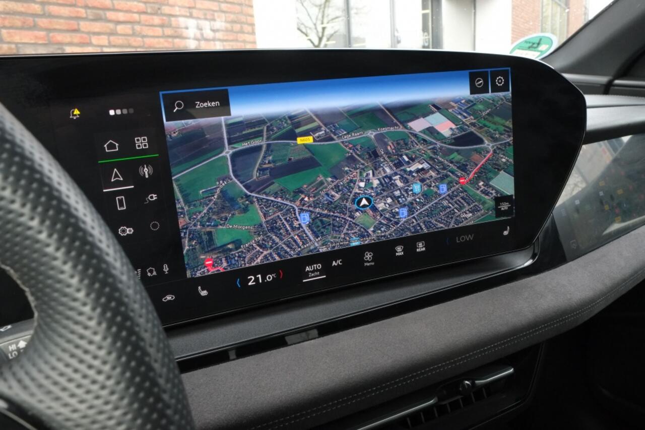 Audi Q6 e-tron quattro 388PK | SOH 97% | Panoramadak | Luchtvering | Headup di