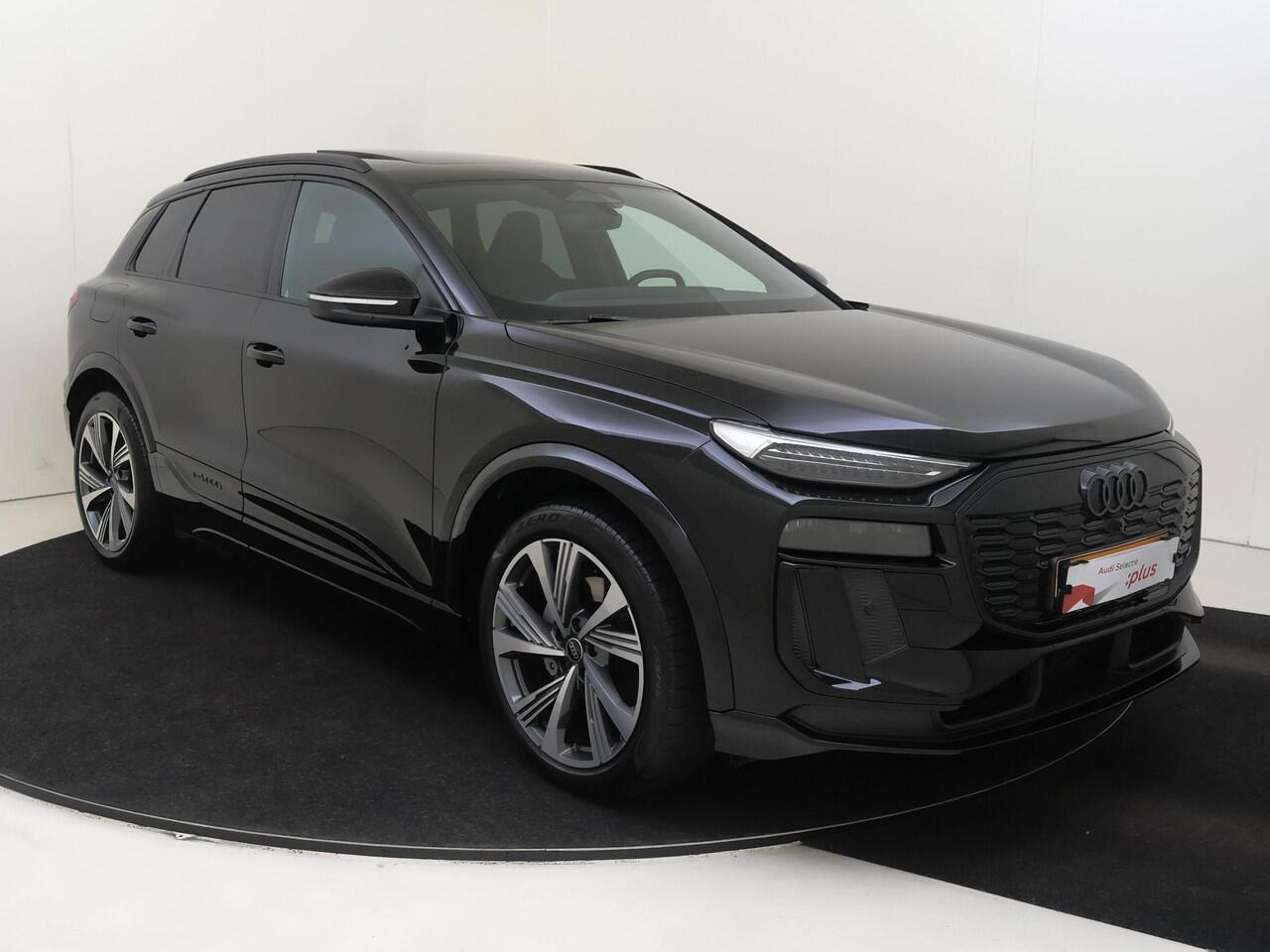 Audi Q6 e-tron S edition performance 100 kWh | Panoramadak | SoH 78% | Luchtvering | Warmtepomp | Head-up display | Bang & Olufsen | Display passagierszijde | 360 camera | Parkeerassistent | Achterbank verwarmd |