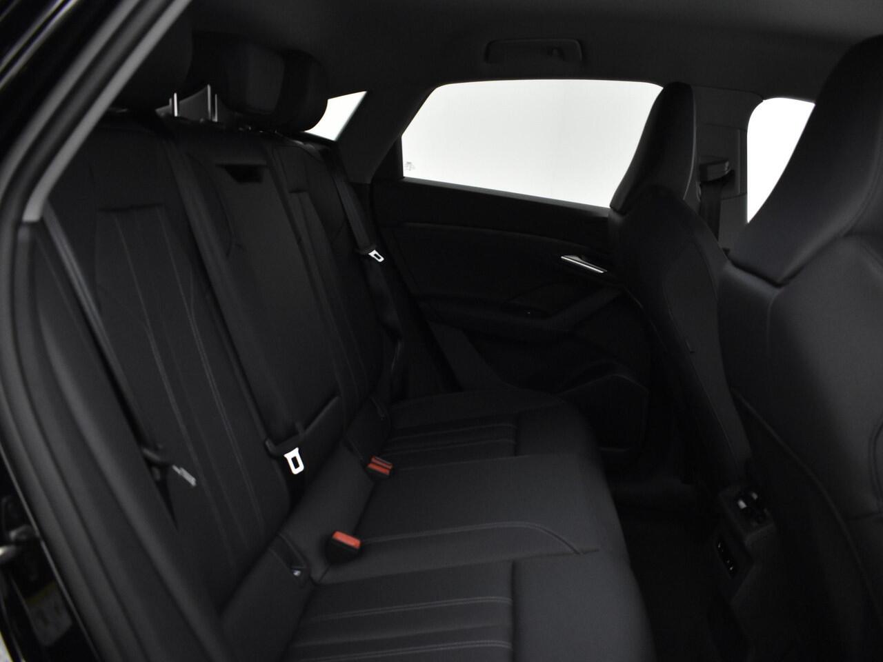 Audi Q6 Sportback e-tron Advanced edition 83Kwh 252 PK · Tech pro · Privacy glas · Sportstoelen leder