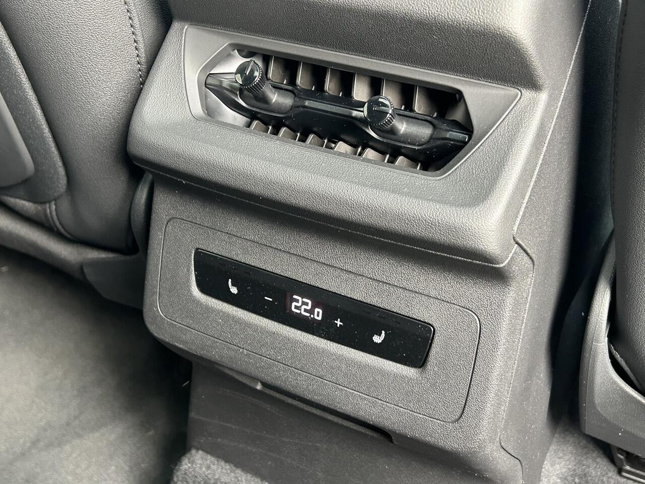 Audi Q6 e-tron S edition (B1) e-tron perf 100Kwh 225 kW / 306 PK | Panoramadak | Adaptieve Cruise Control | Stuurwielverwarming | Stoelverwarming voor-achter | Memory Seats | Elektrische Stoelen |