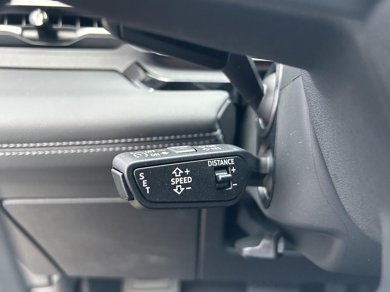 Audi Q6 e-tron Advanced edition (B1) e-tron perf 100Kwh 225 kW / | Stuurwielverwarming | Trekhaak | Elektrische Stoelen | Adaptieve Cruise Control | Matrix Verlichting |