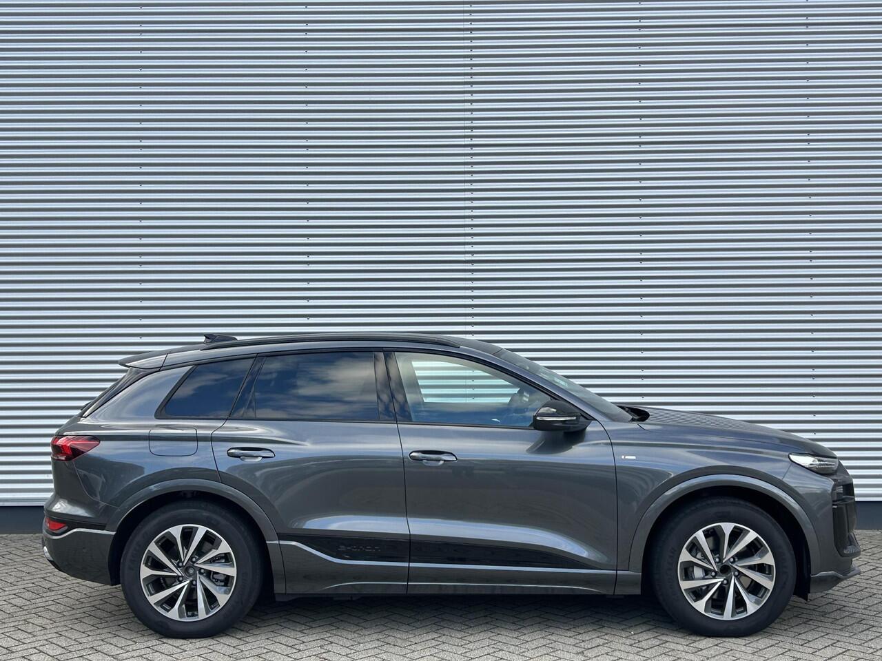 Audi Q6 e-tron Advanced edition (B1) e-tron perf 100Kwh 225 kW / | Stuurwielverwarming | Trekhaak | Elektrische Stoelen | Adaptieve Cruise Control | Matrix Verlichting |