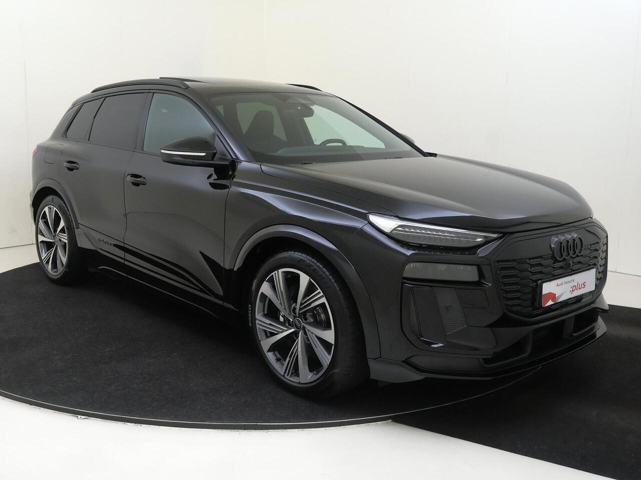 Audi Q6 SQ6 e-tron quattro 100 kWh | Panoramadak | Head-up display | Sportstoelen Plus | Bang & Olufsen | Parkeerassistent | Lederen bekleding 'Valcona' | 360 camera | Dodehoek detectie |