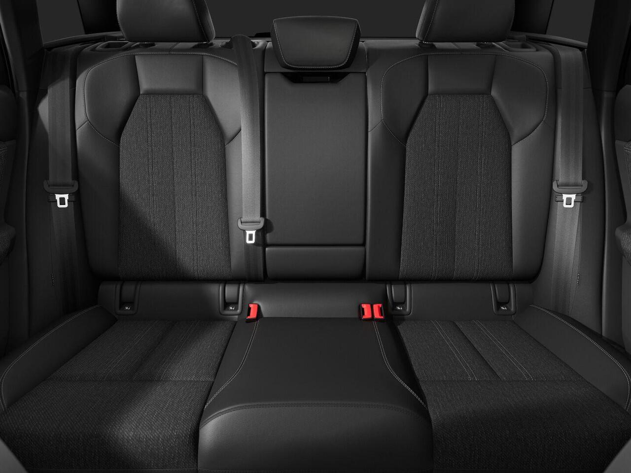 Audi Q6 e-tron S edition 83Kwh 252 PK SUV | Tech pakket pro | Adaptive luchtvering | Glazen panoramadak | Privacy glas |