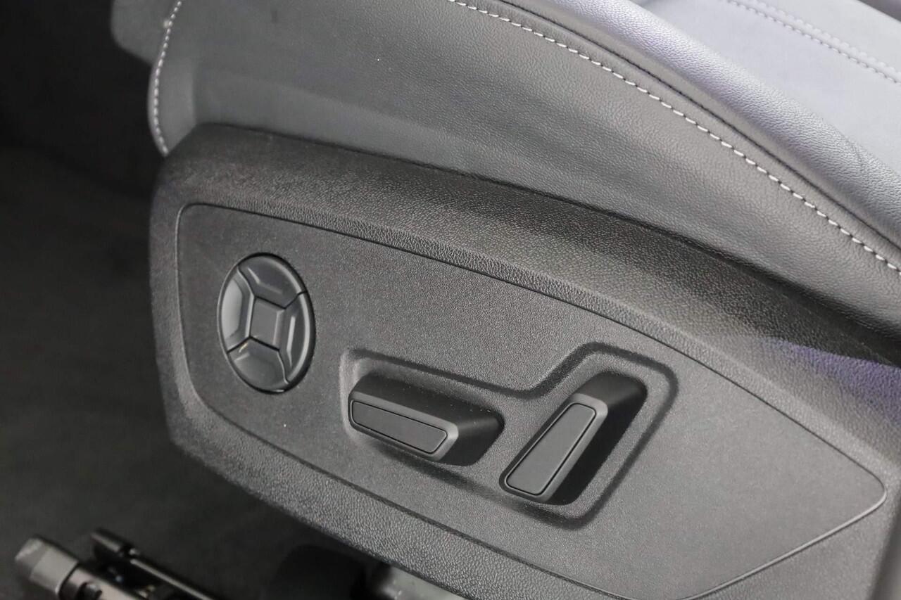 Audi Q6 e-tron Advanced edition Performance 100 kWh 225 kW / 306 pk | Comfortpakket plus | Techniekpakket plus | Sportstoel zwart leder-kunstl.