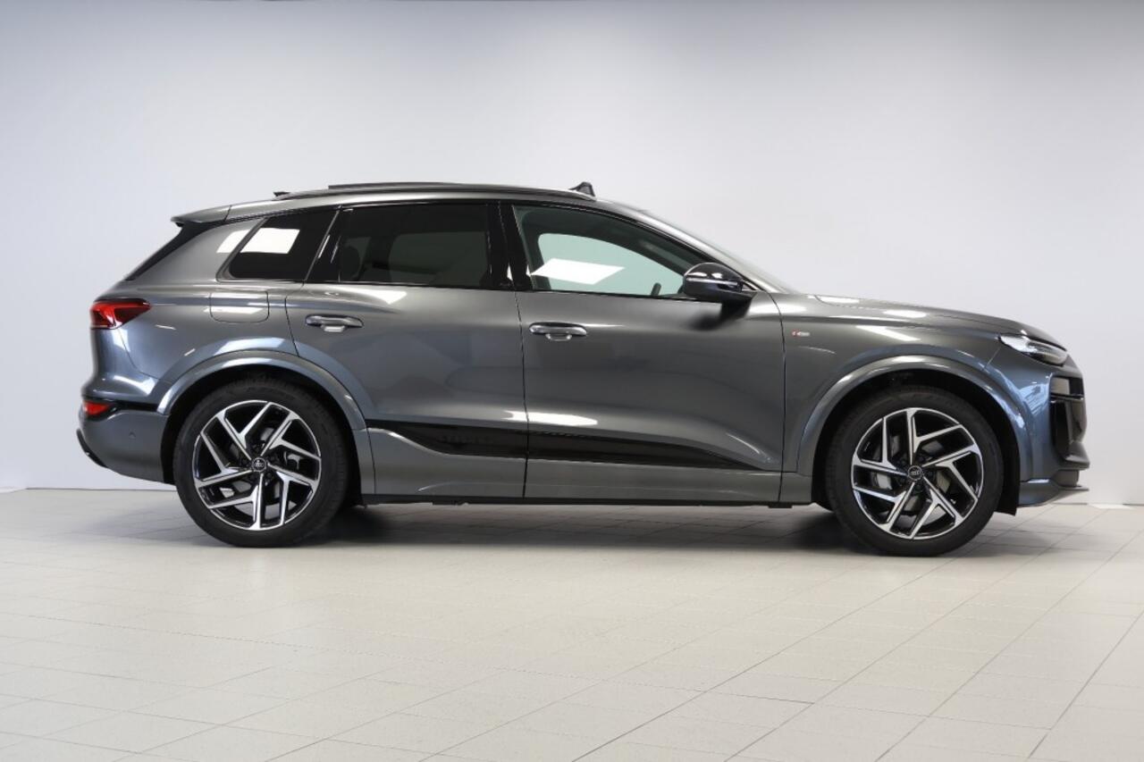 Audi Q6 S Edition Performance 100 kWh - Pano - Trekhaak - Luxe stoelen